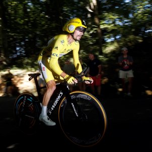 Alaphilippe sorprèn els favorits a la crono de Pau i és més líder del Tour