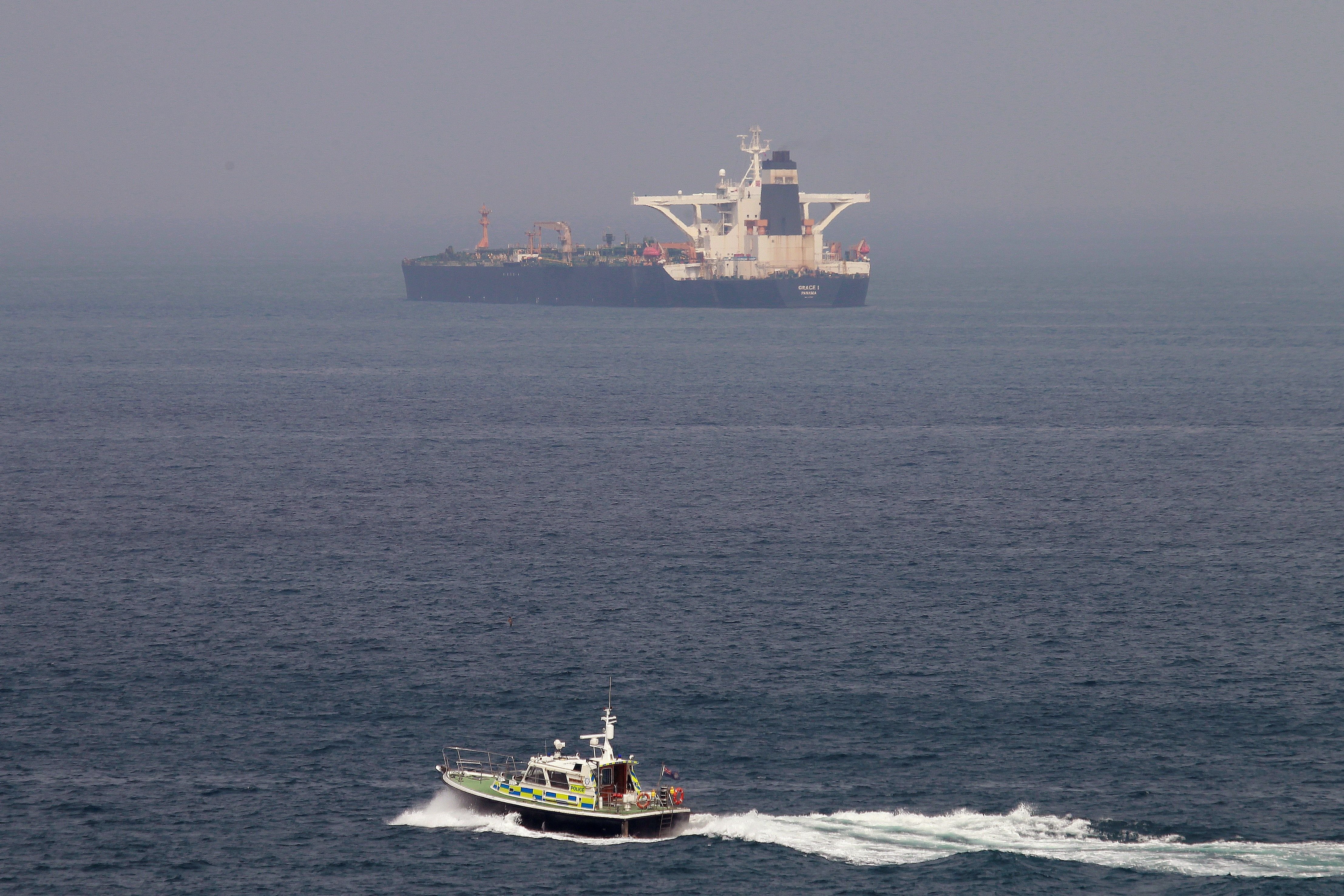 Irán anuncia que ha capturado un petrolero británico