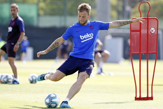 Ivan Rakitic entrenament Barça FC Barcelona