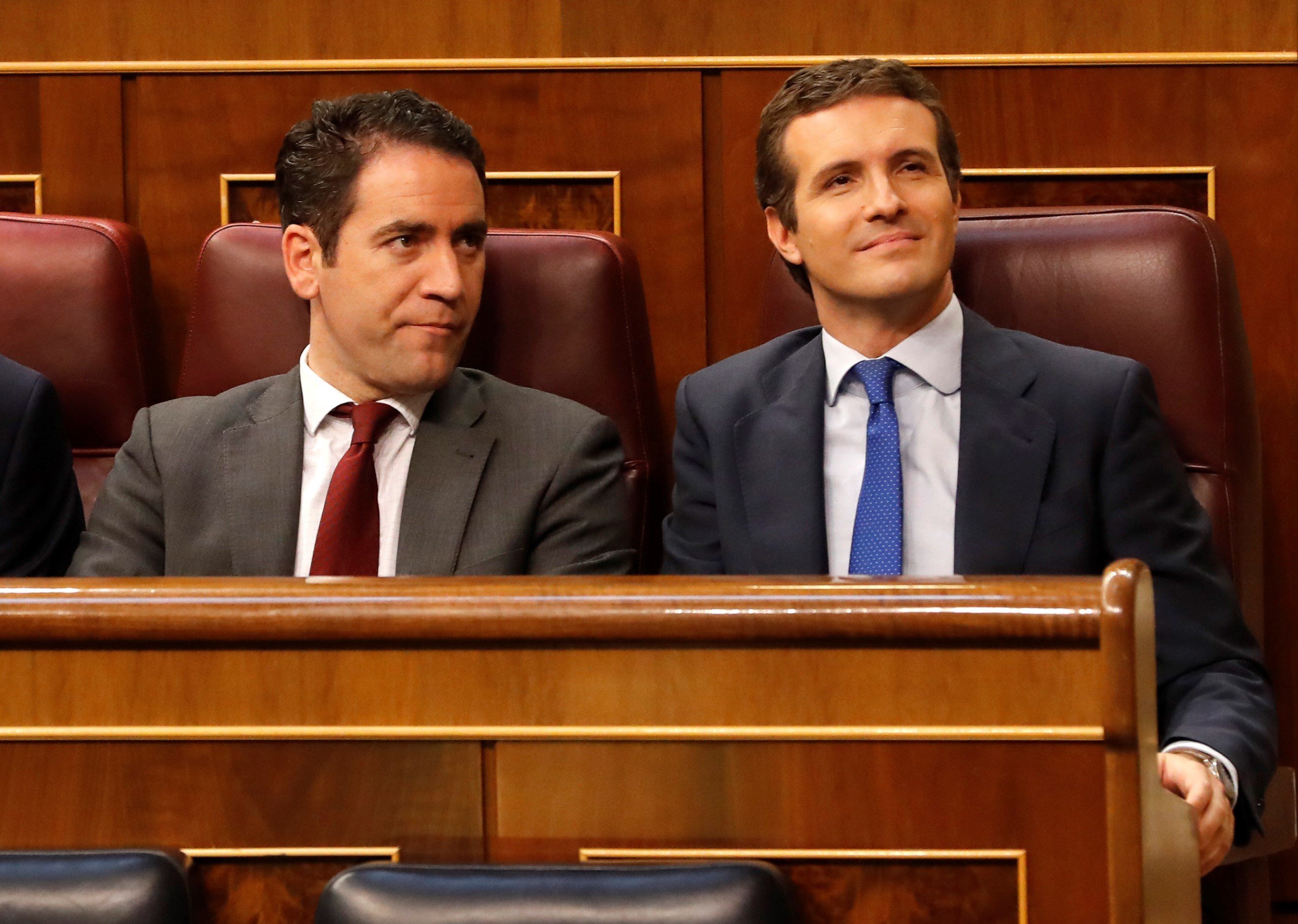 Casado s'enroca i es nega a cessar el secretari general del PP