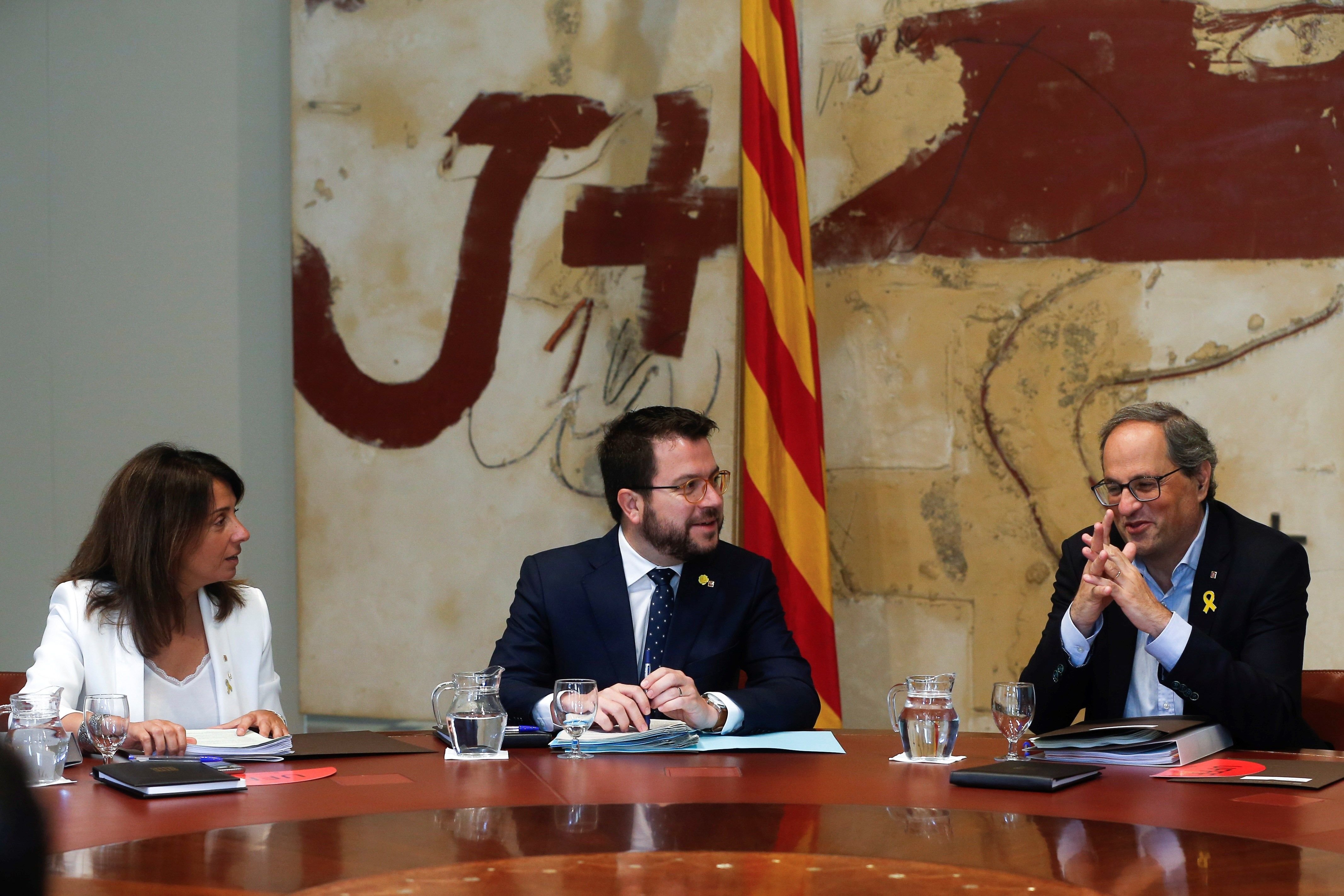ERC ganaría unas elecciones catalanas y JxCat quedaría cuarto, según una encuesta