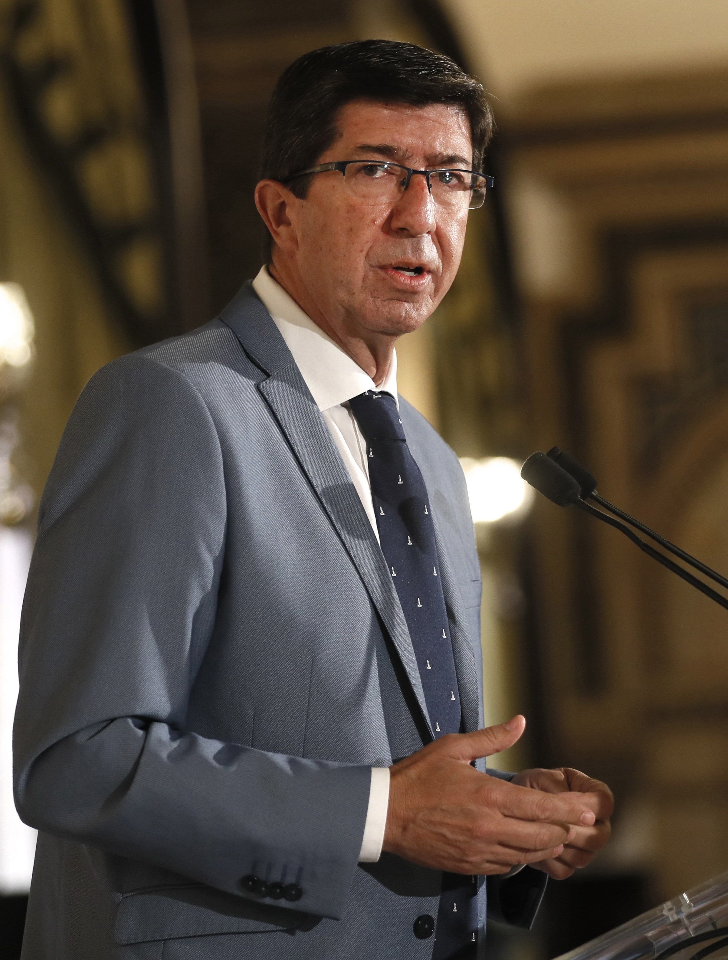 Allau de dimissions de Cs a la Junta andalusa