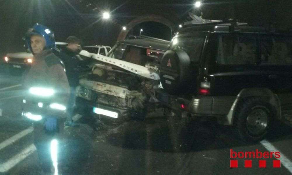 Cinco heridos en un choque múltiple entre cinco vehículos en un túnel de Súria