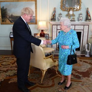 La reina Elisabet suspèn el Parlament britànic a la recta final del Brexit