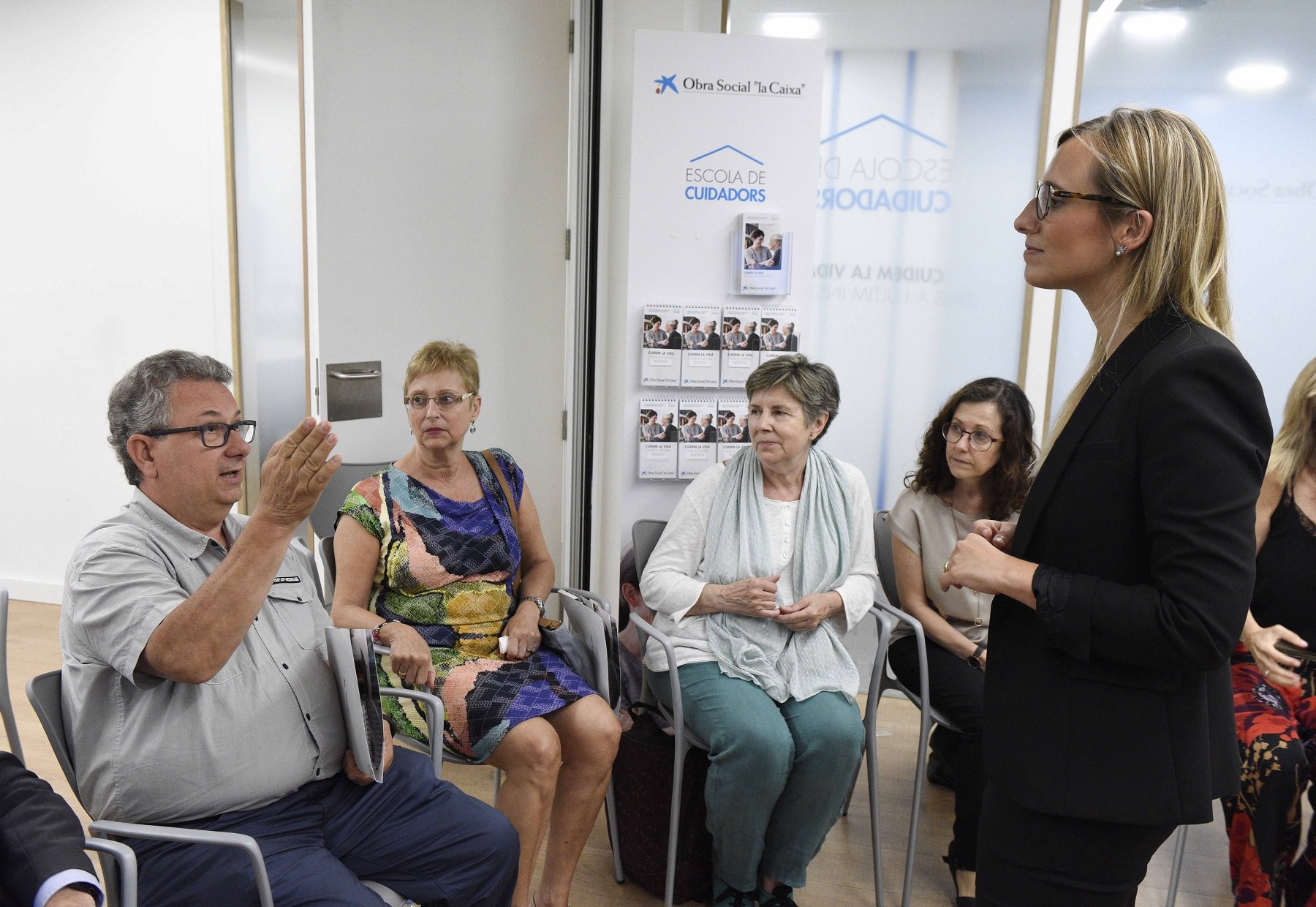 L'Escola de Cuidadors de "la Caixa" atiende a más de 1.000 personas en su primer año