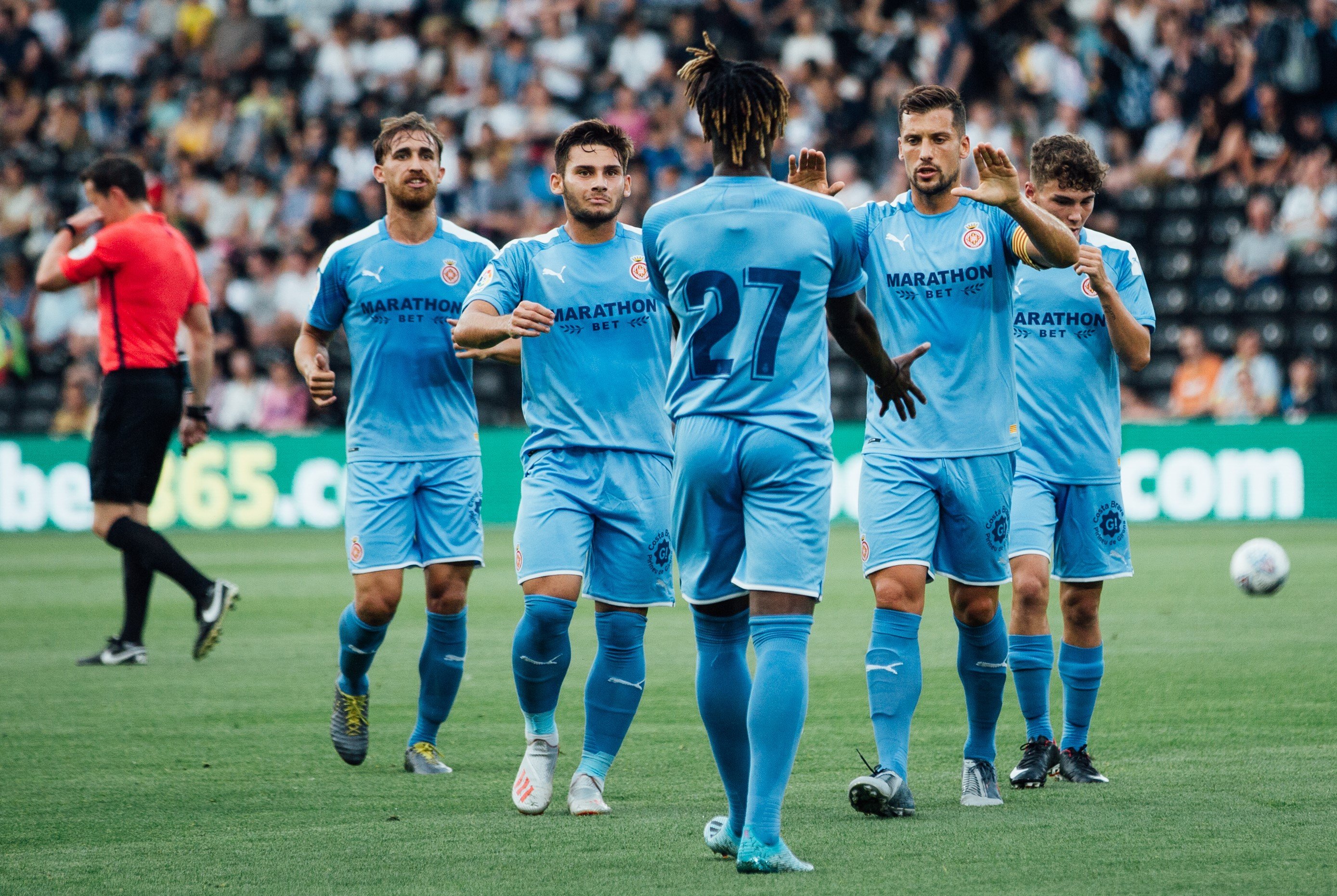 Una greu lesió de Valery eclipsa la victòria del Girona contra el Derby County (0-2)