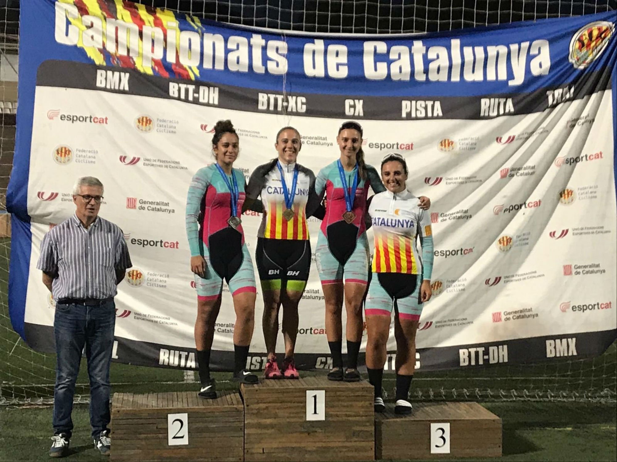 Helena Casas i Gerard García Gómez, campions de Catalunya de velocitat de ciclisme en pista