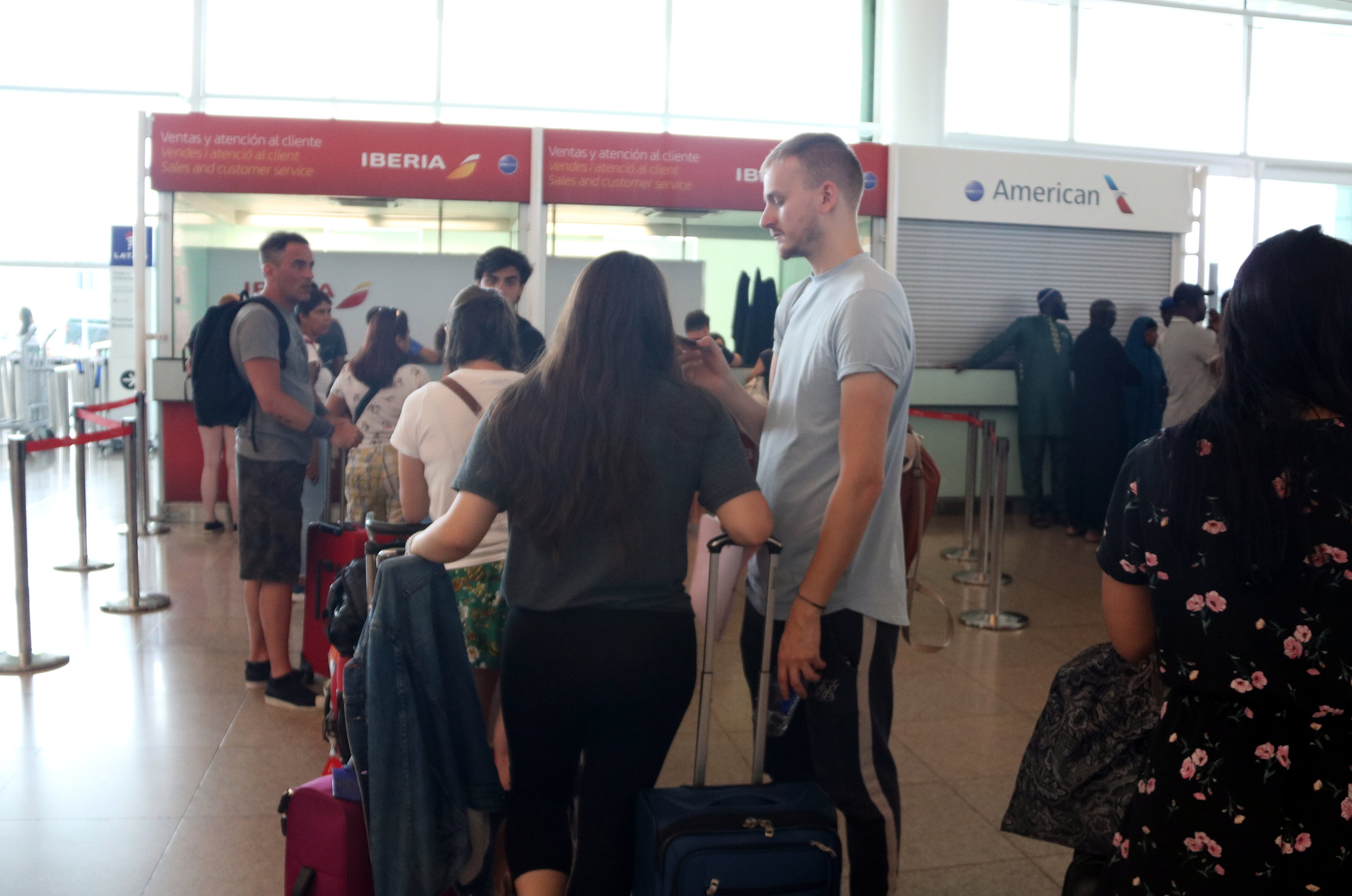 Iberia xifra en un 15% el seguiment de la vaga al Prat