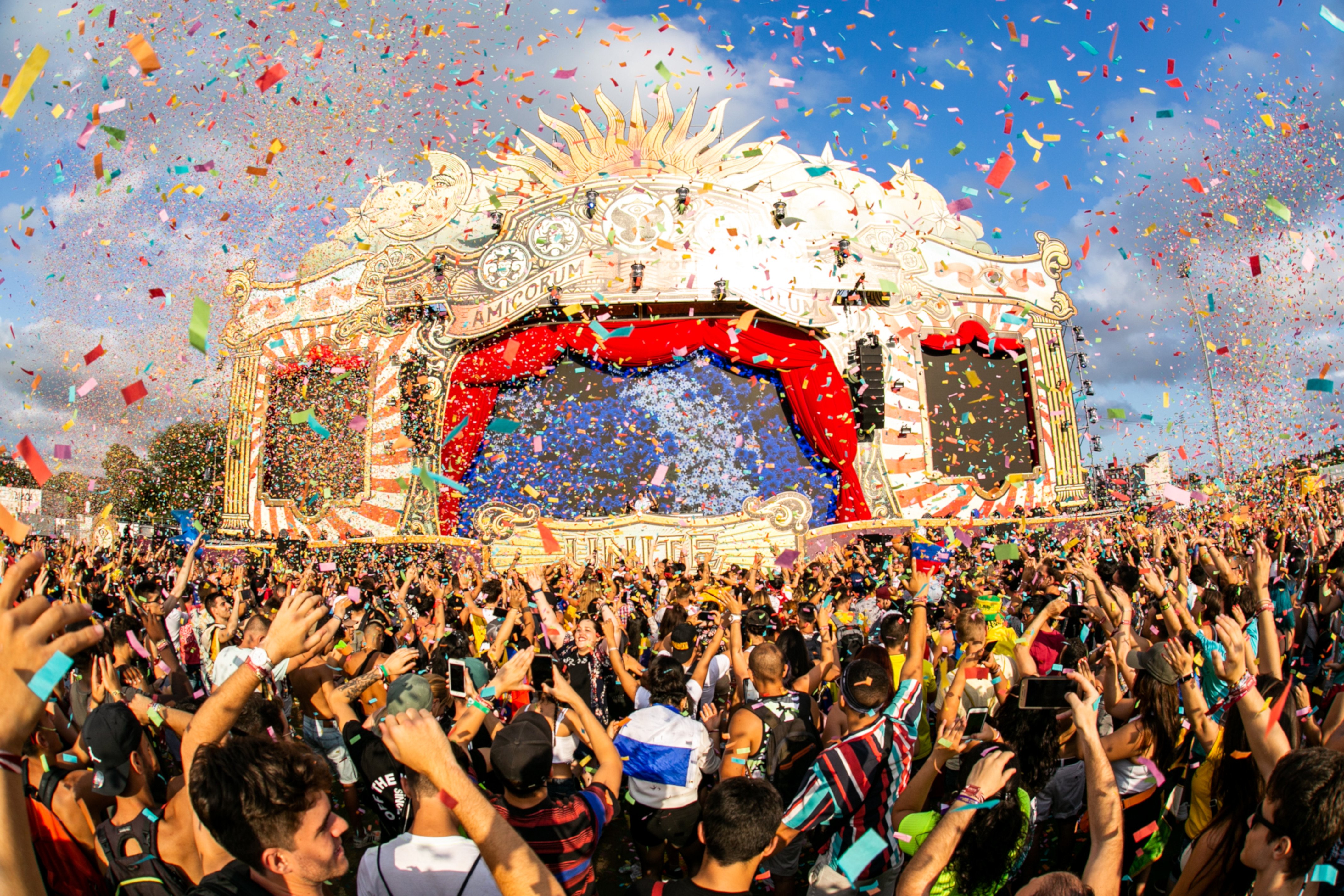 15.000 personas disfrutan de la música electrónica al Tomorrowland Barcelona
