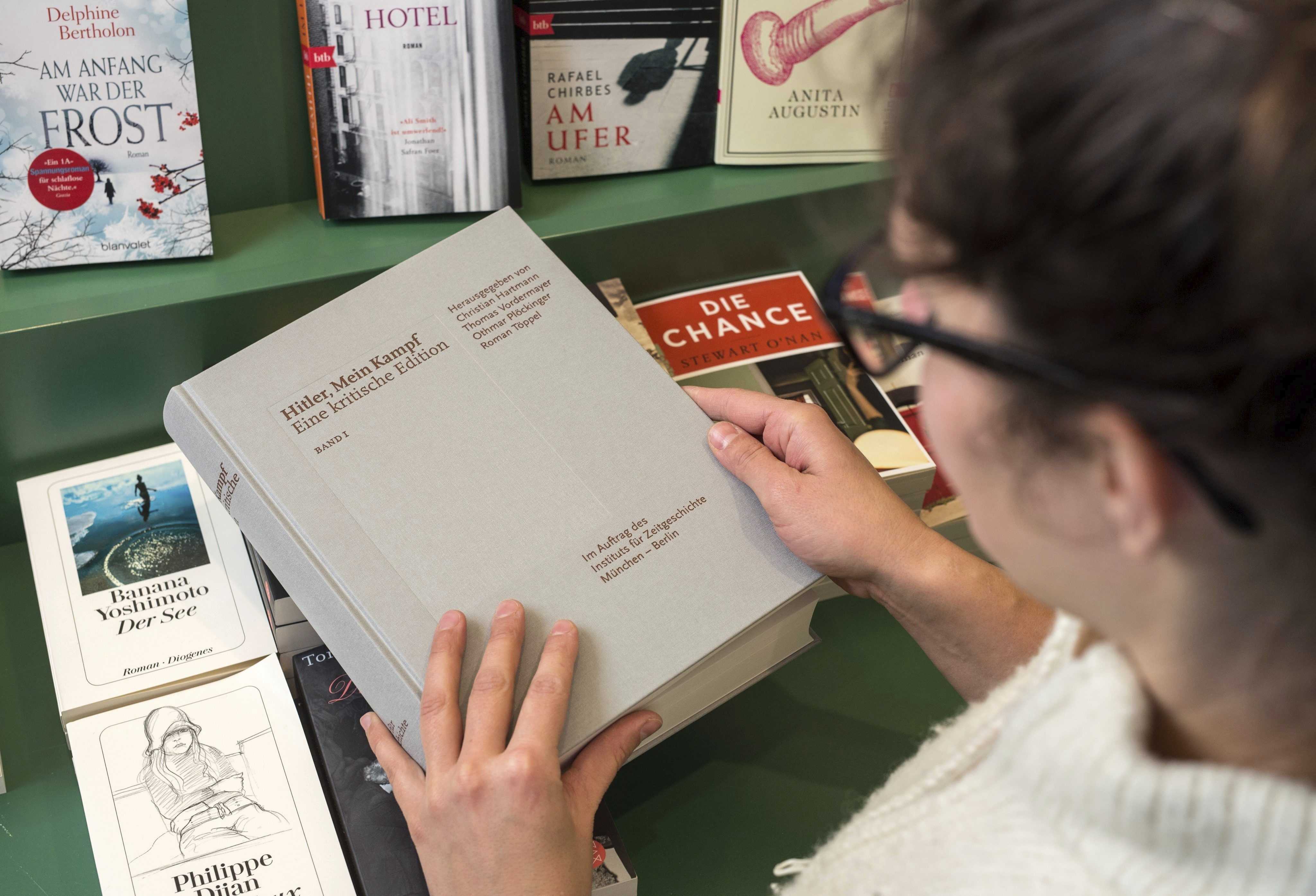 La reedición del 'Mein Kampf' de Hitler arrasa en ventas