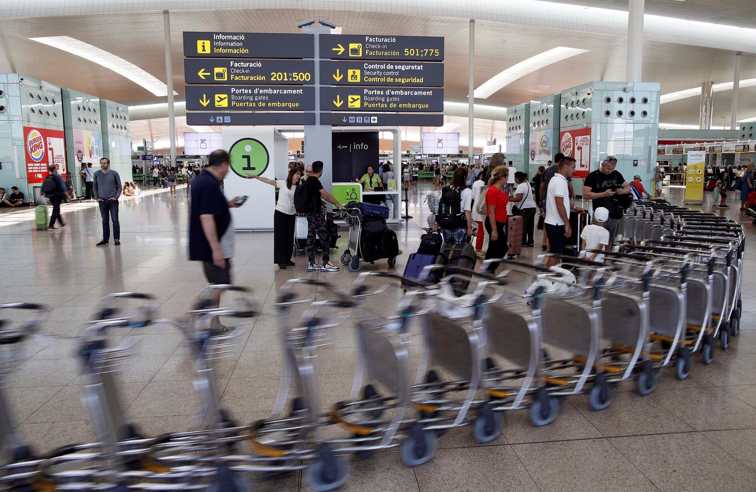 Servicios mínimos del 90% decretados por la huelga de seguridad en el aeropuerto de El Prat