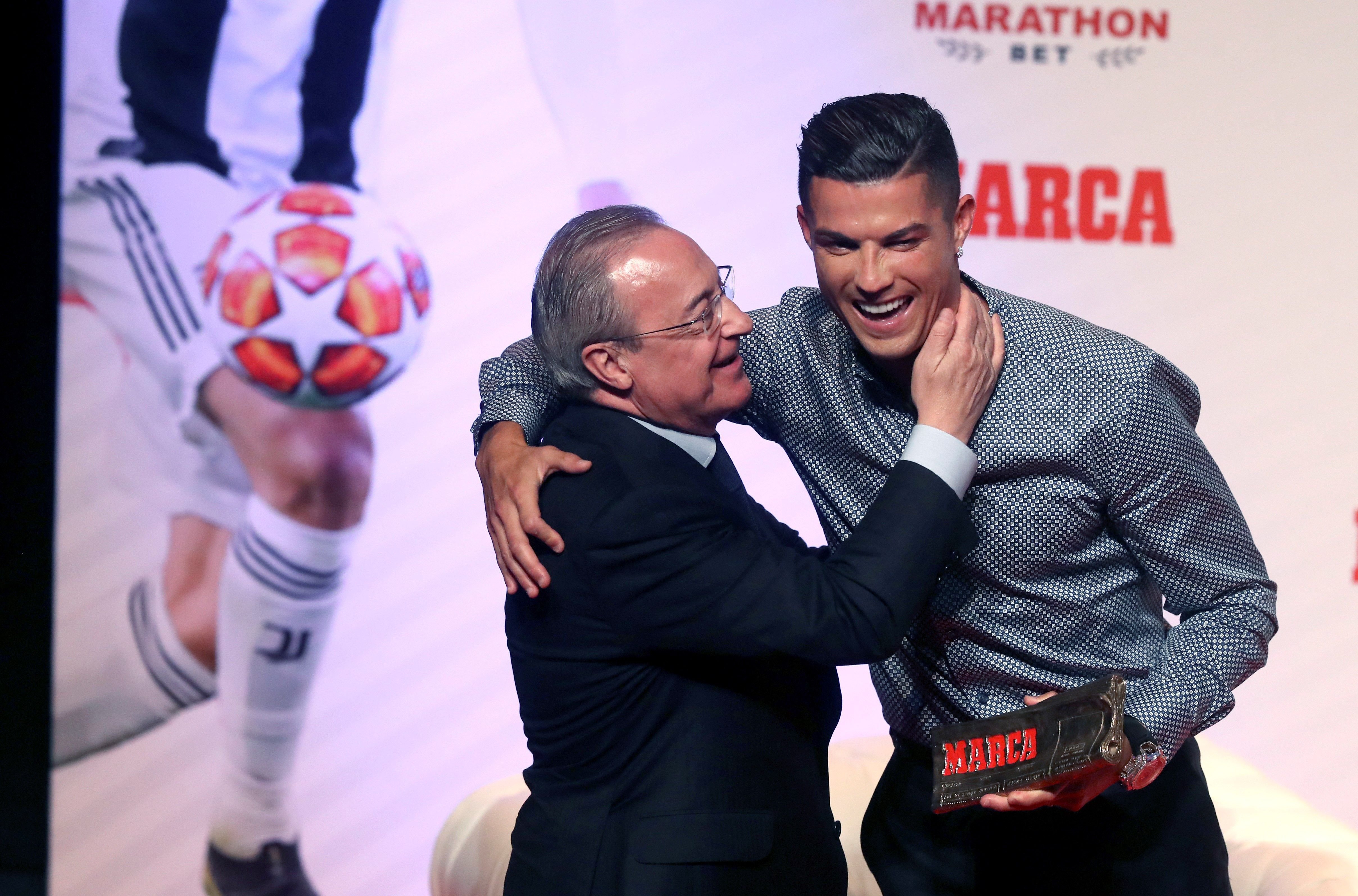 Cristiano Ronaldo y Florentino Pérez, llamada que termina con el culebrón del verano