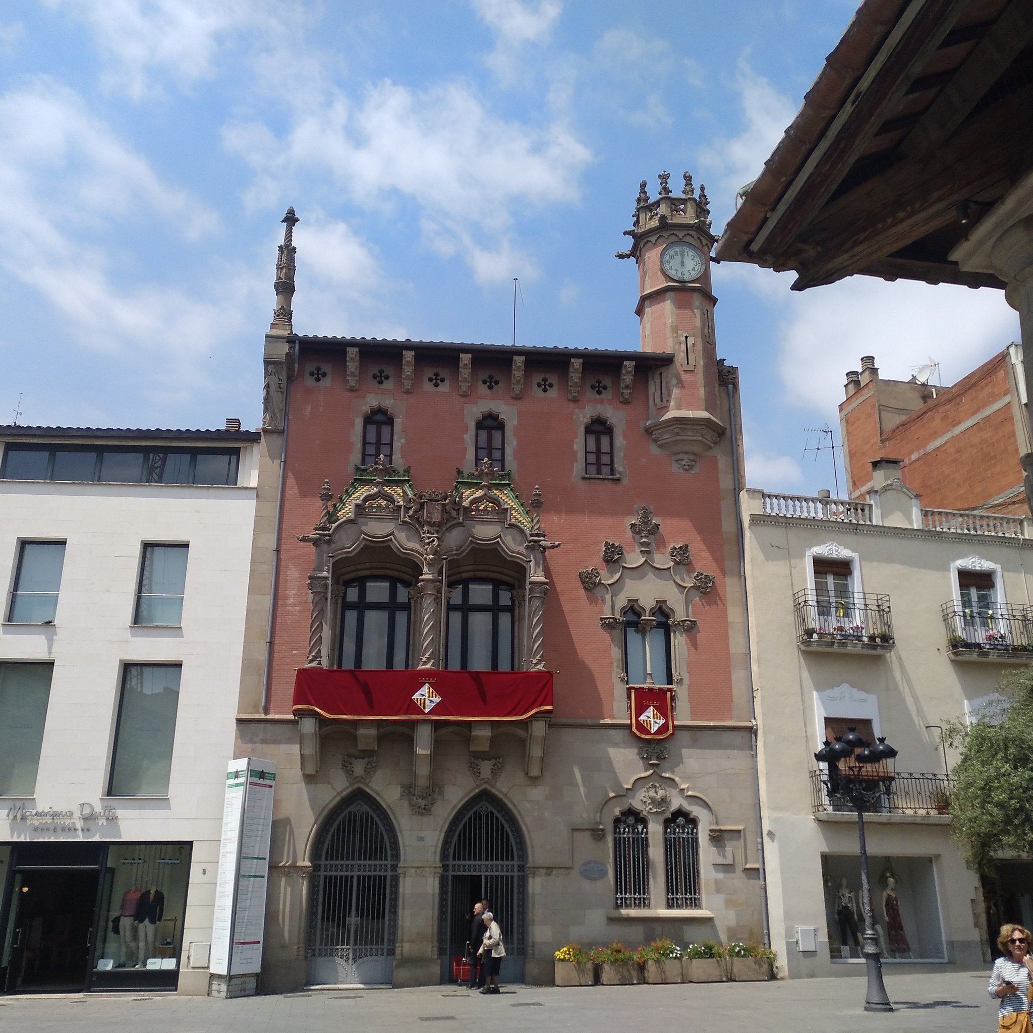 El Ayuntamiento de Granollers rechaza volver a poner el lazo amarillo en la fachada