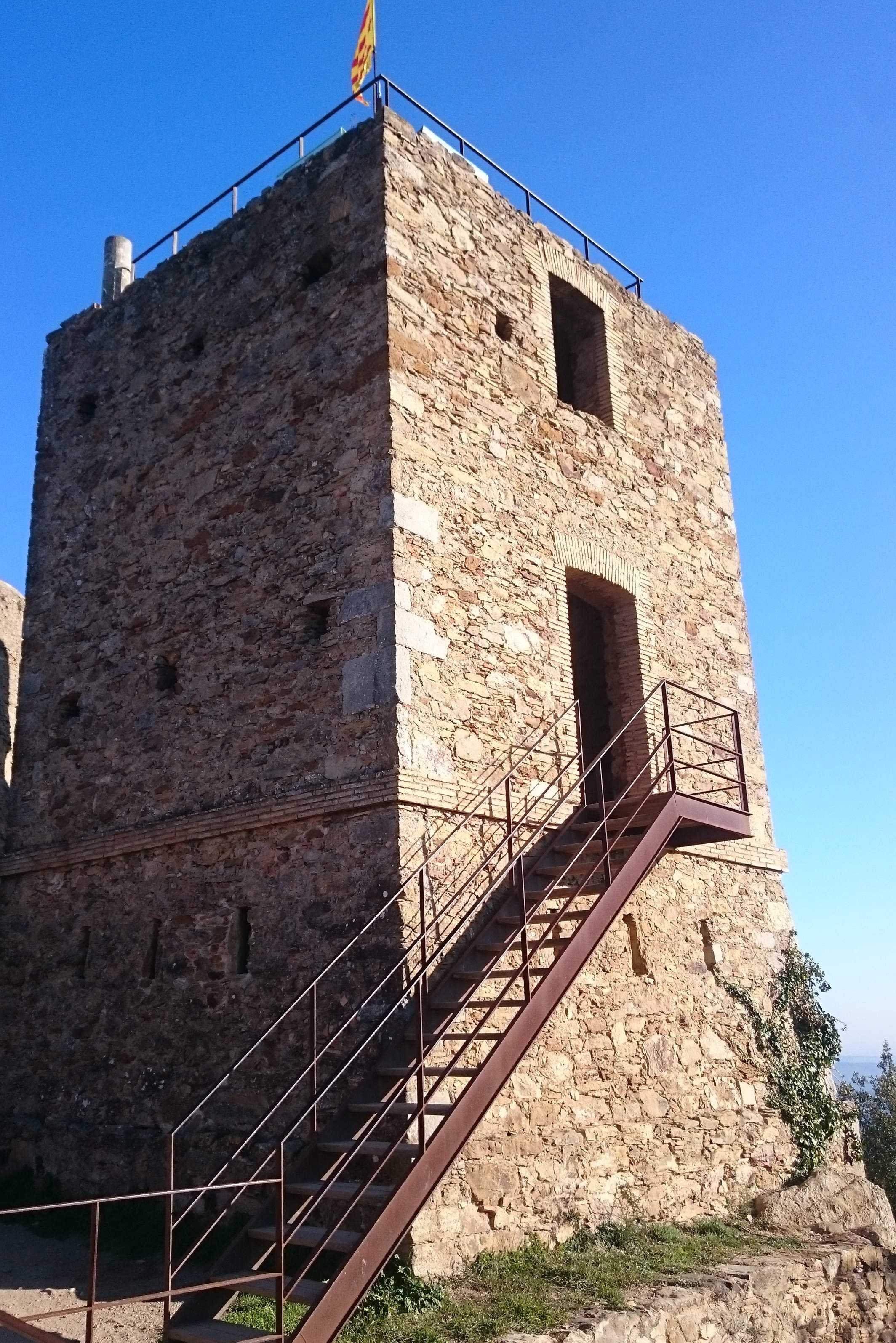 Girona y Celrà firman la paz sobre el castillo de Sant Miquel