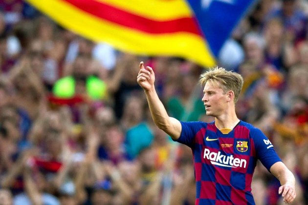 Frenkie de Jong estelada|estrellas Barça EFE