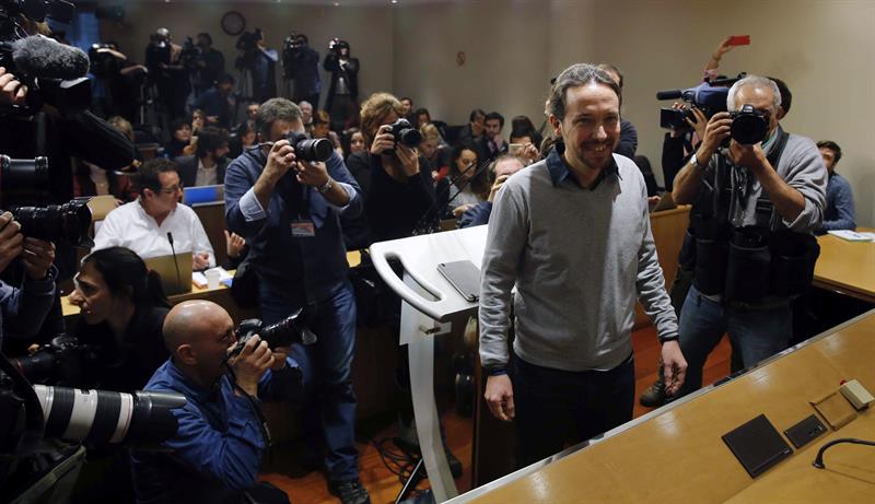 Iglesias creu que Sánchez triarà Podemos, i veta C's per negociar