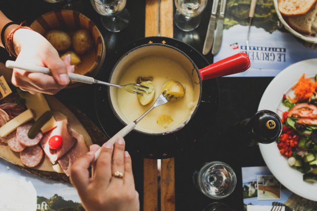 fondue suissa - unsplash