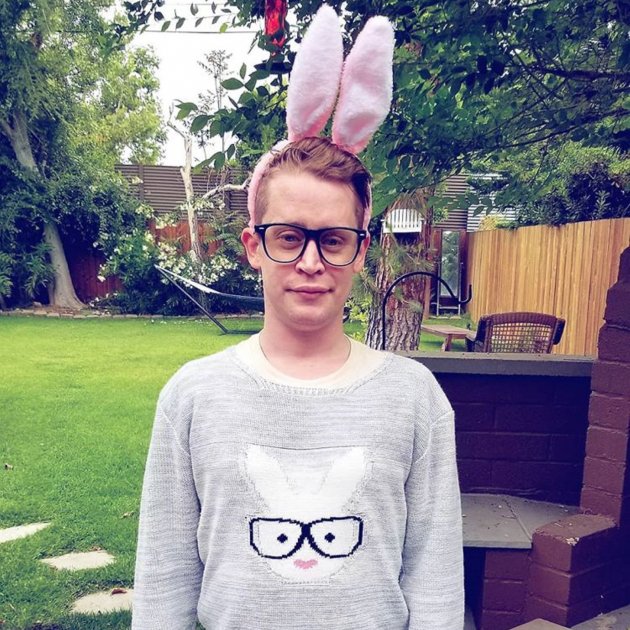 Macaulay Culkin bunny @culkamania