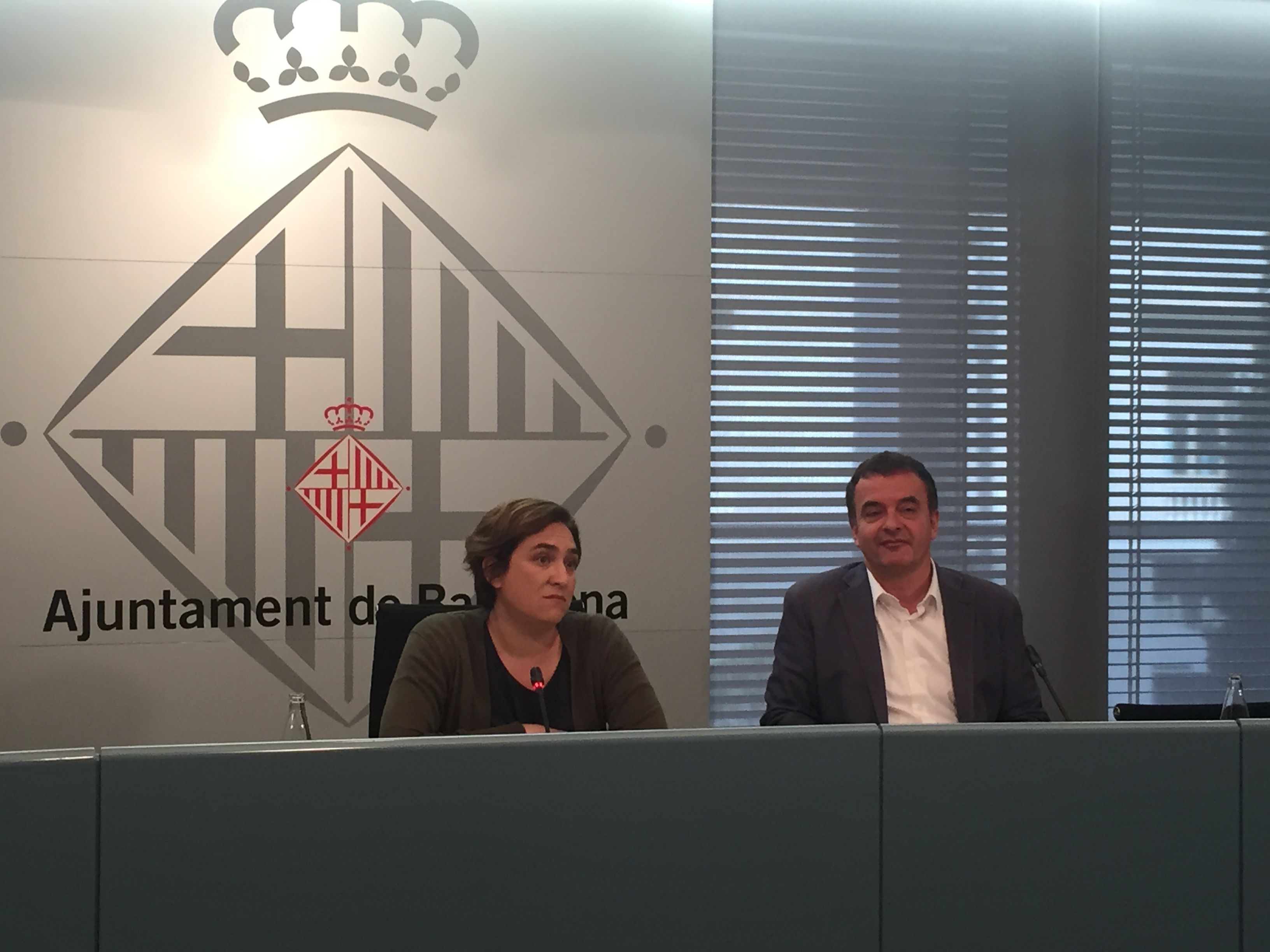 El acuerdo Colau-ERC acelera la votación de los presupuestos de Barcelona
