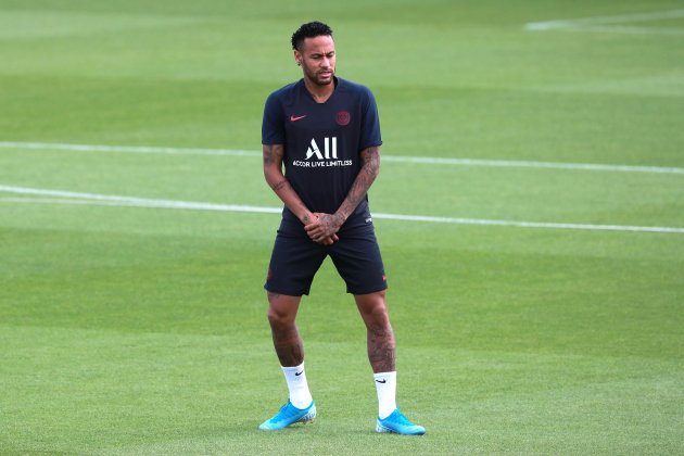 Neymar entrenamiento PSG EFE