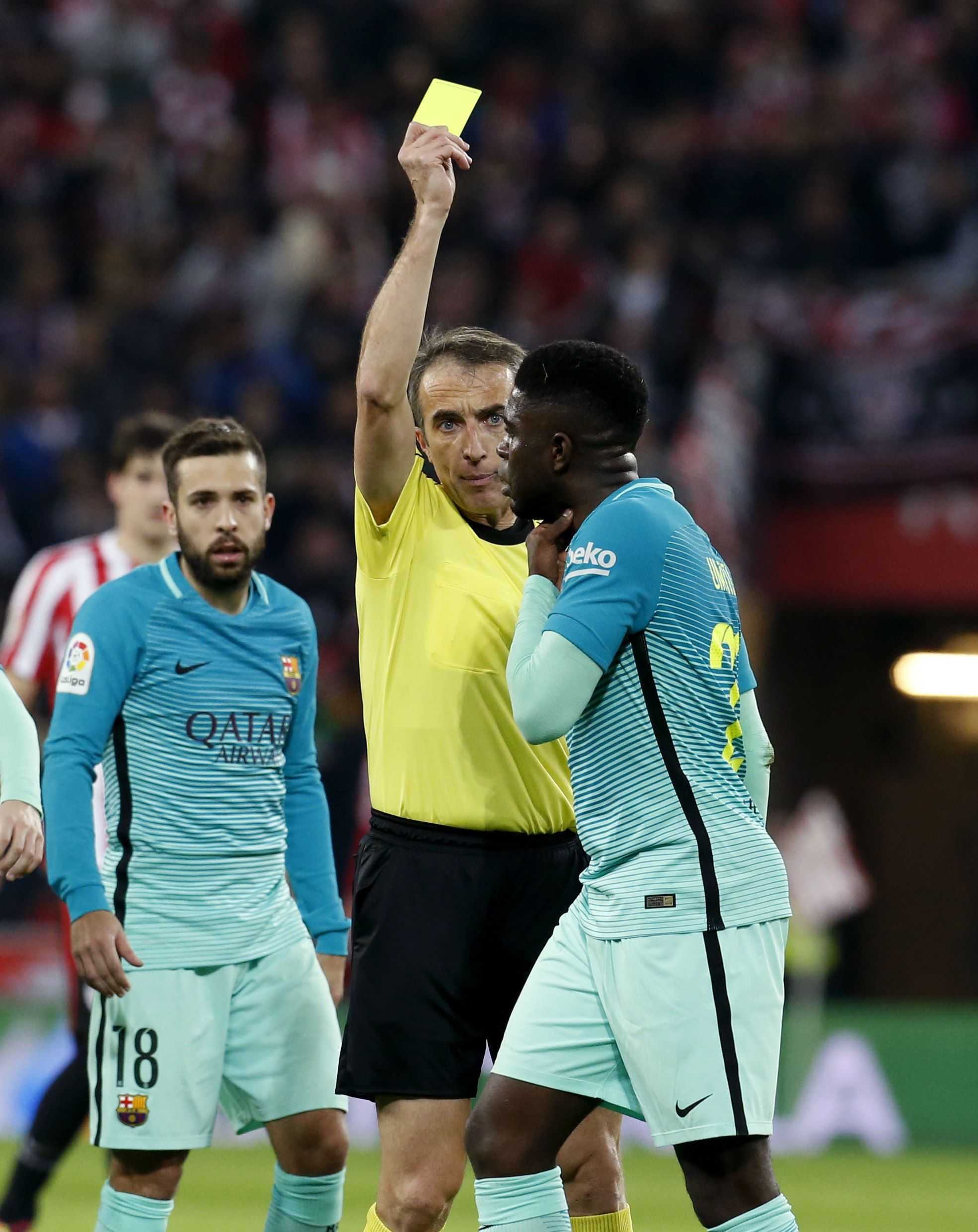 L'àrbitre ha estat un Rei Mag per a l'Athletic (2-1)