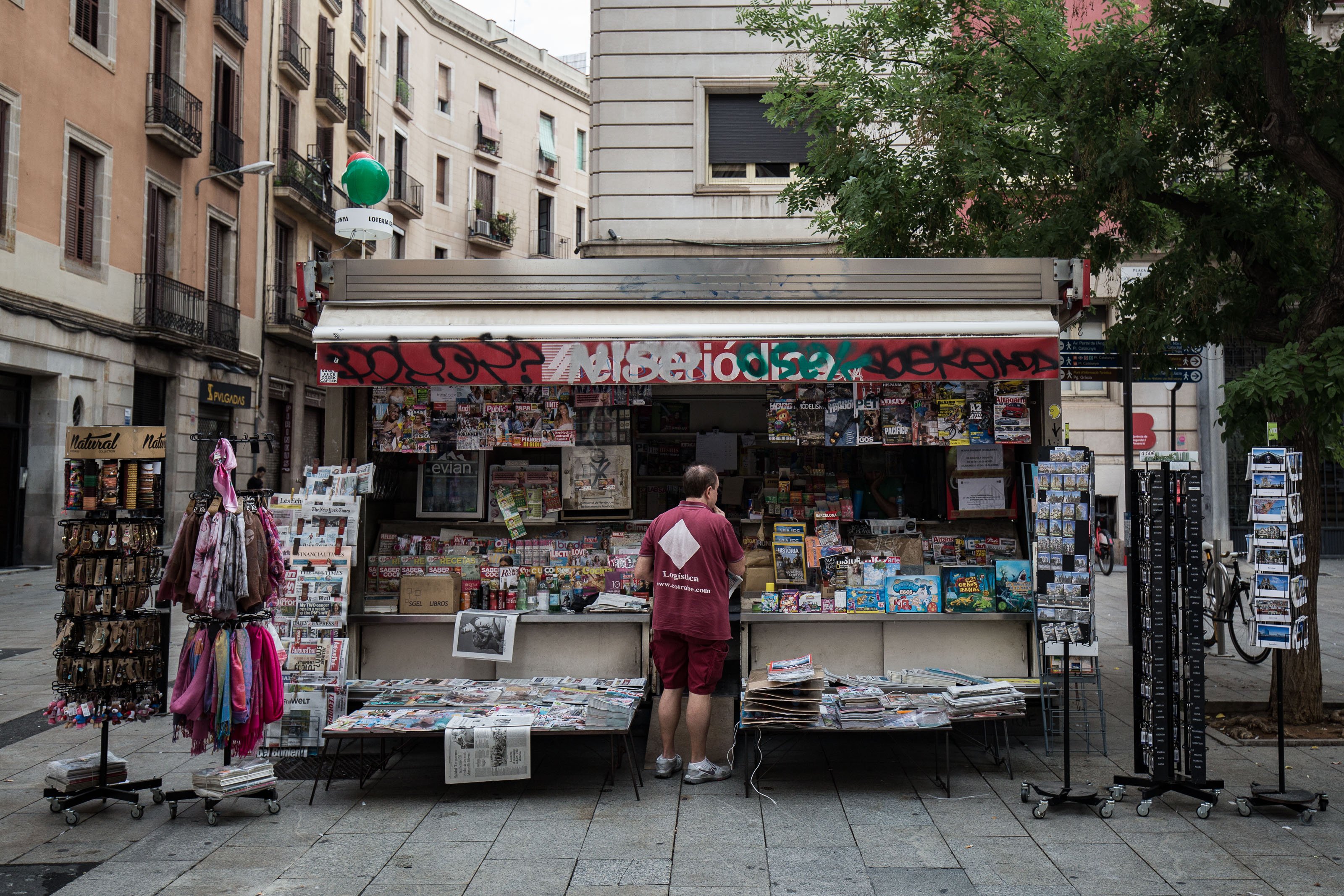 Canvis als quioscos de Barcelona: ara podran servir menjar per emportar i entregar paquets