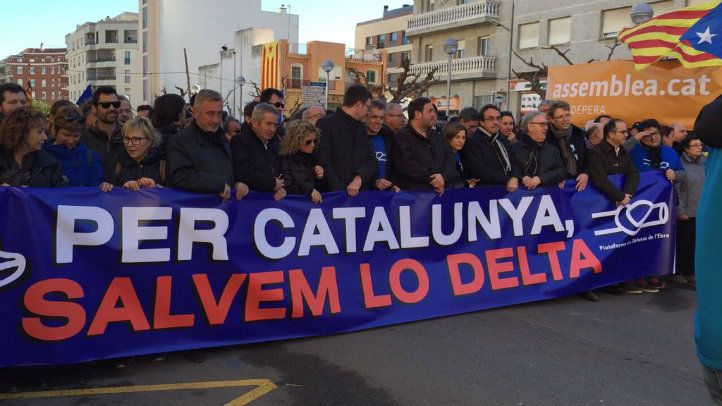 Catalunya viatja a Amposta per protestar contra el Pla Hidrològic