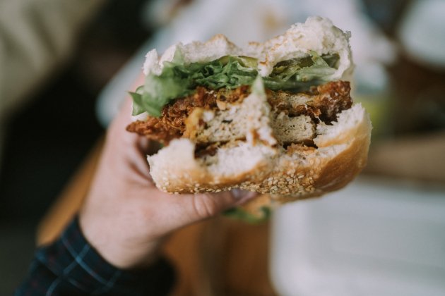 hamburguesa vegana unsplash