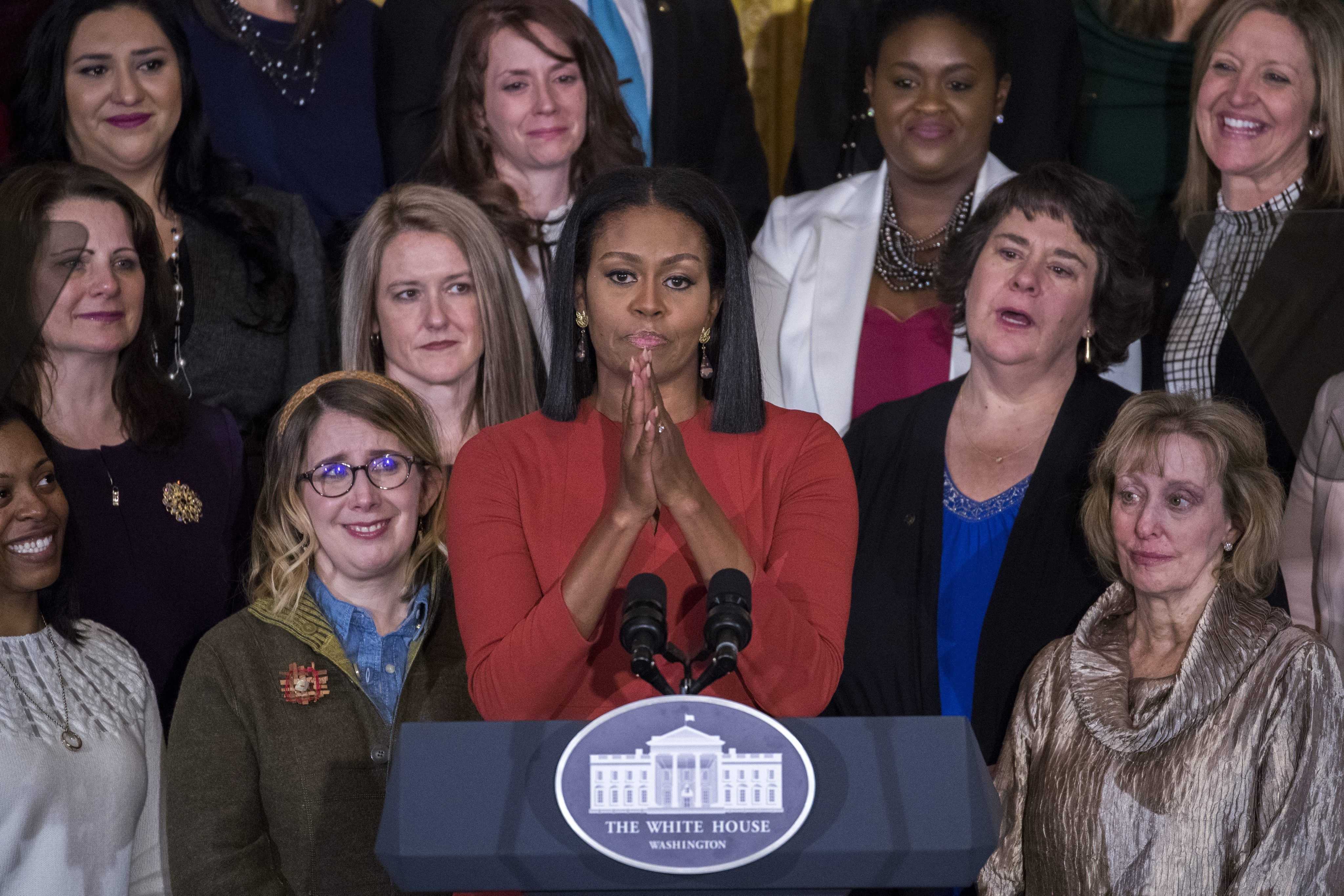Michelle Obama, entre lágrimas, censura el discurso de Trump
