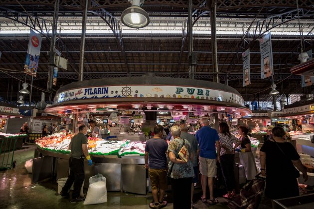 comercio compra mercado boqueria barcelona peixeteria - Carles Palacio comercio compra mercado boqueria barcelona peixeteria - Carles Palacio