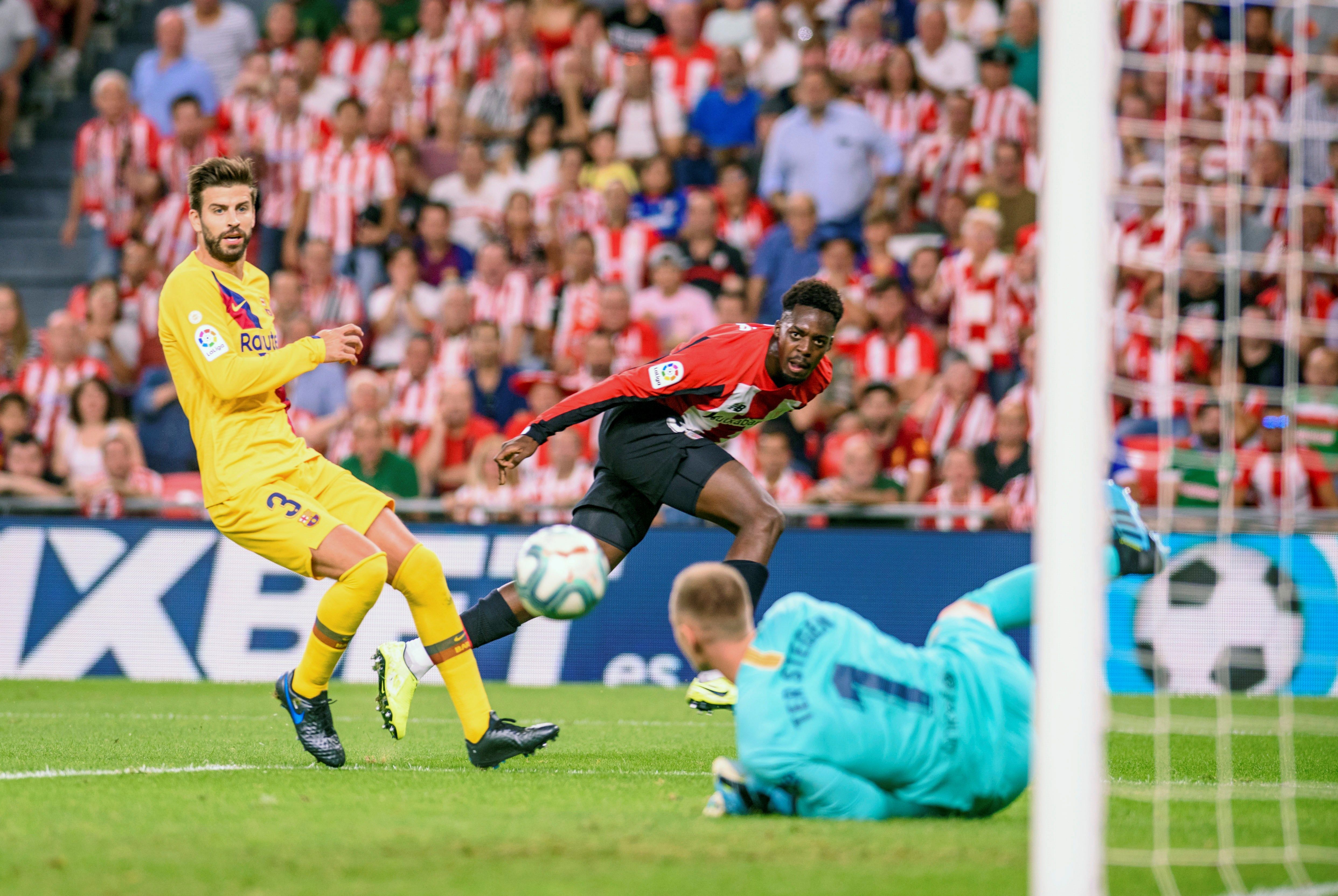 Un golazo de Aduriz sentencia al Barça