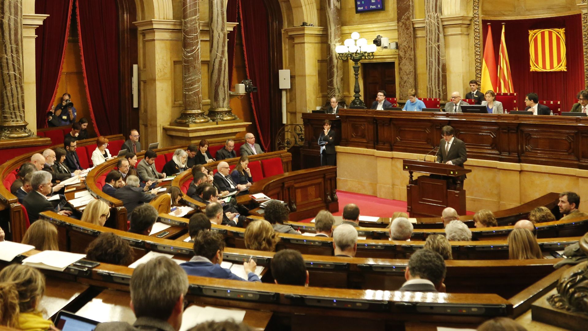 EL DIA: El nou Parlament celebra la primera sessió de control