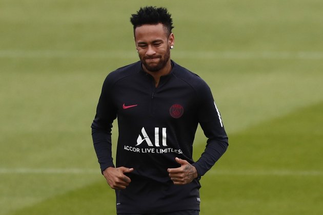 Neymar entrenament PSG EFE