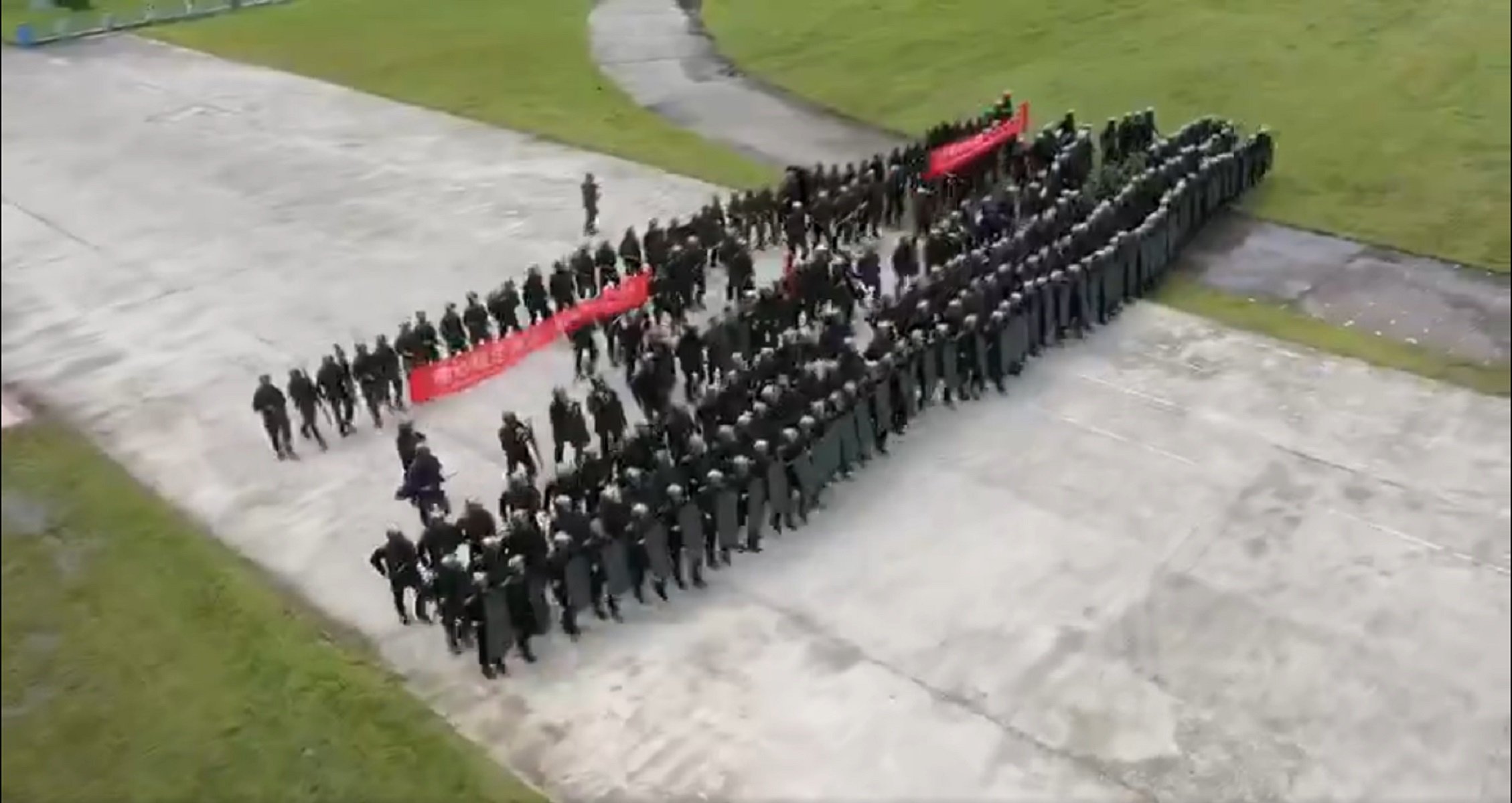 El impactante vídeo con que el órgano del Partido Comunista chino amenaza a Hong Kong