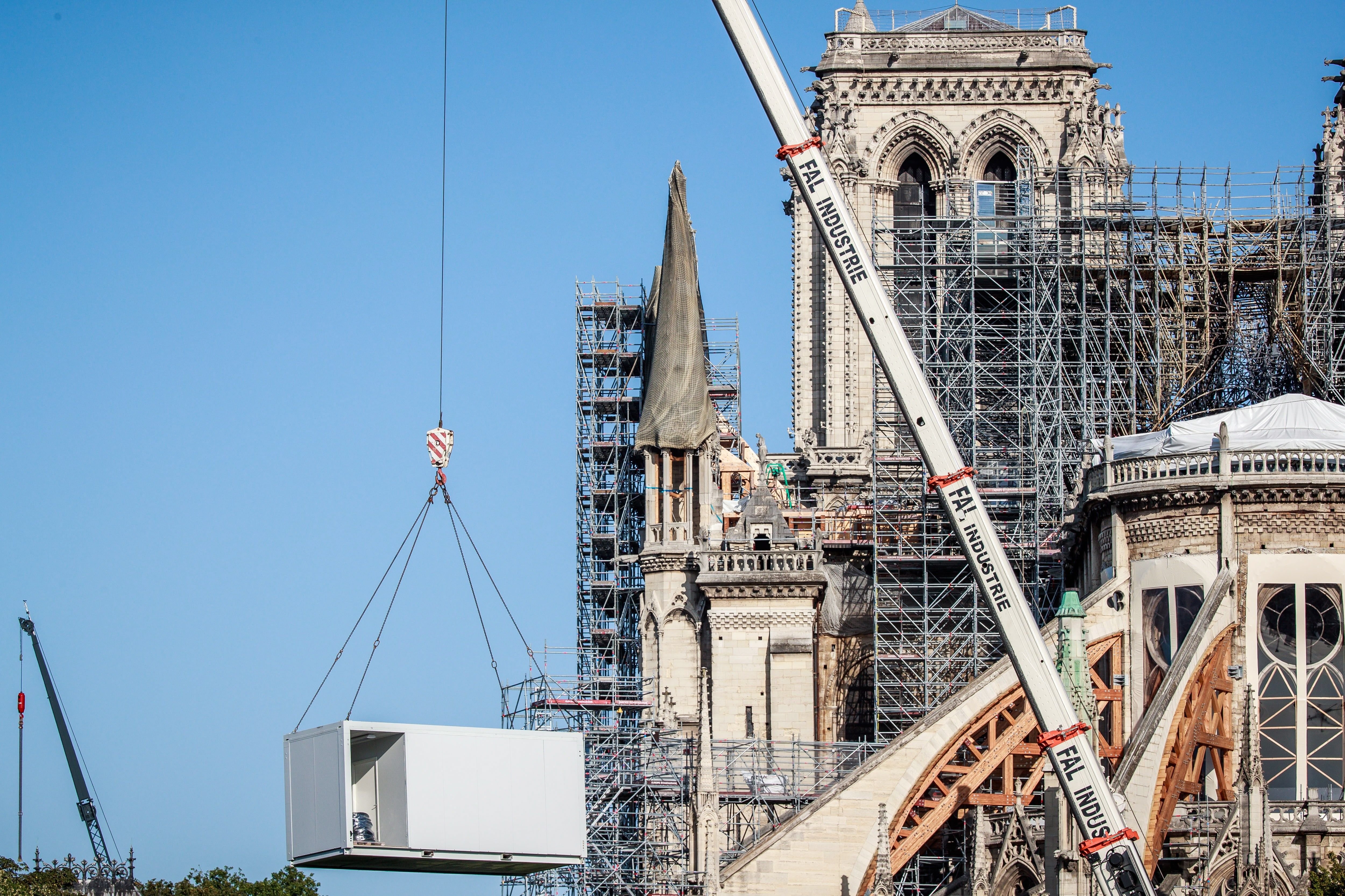 Las obras de Notre Dame de París se reanudan con más medidas de seguridad