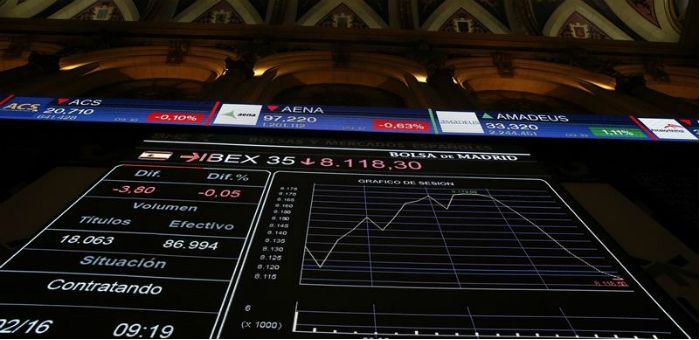 El Ibex 35 sigue cayendo tras el 'lunes negro'