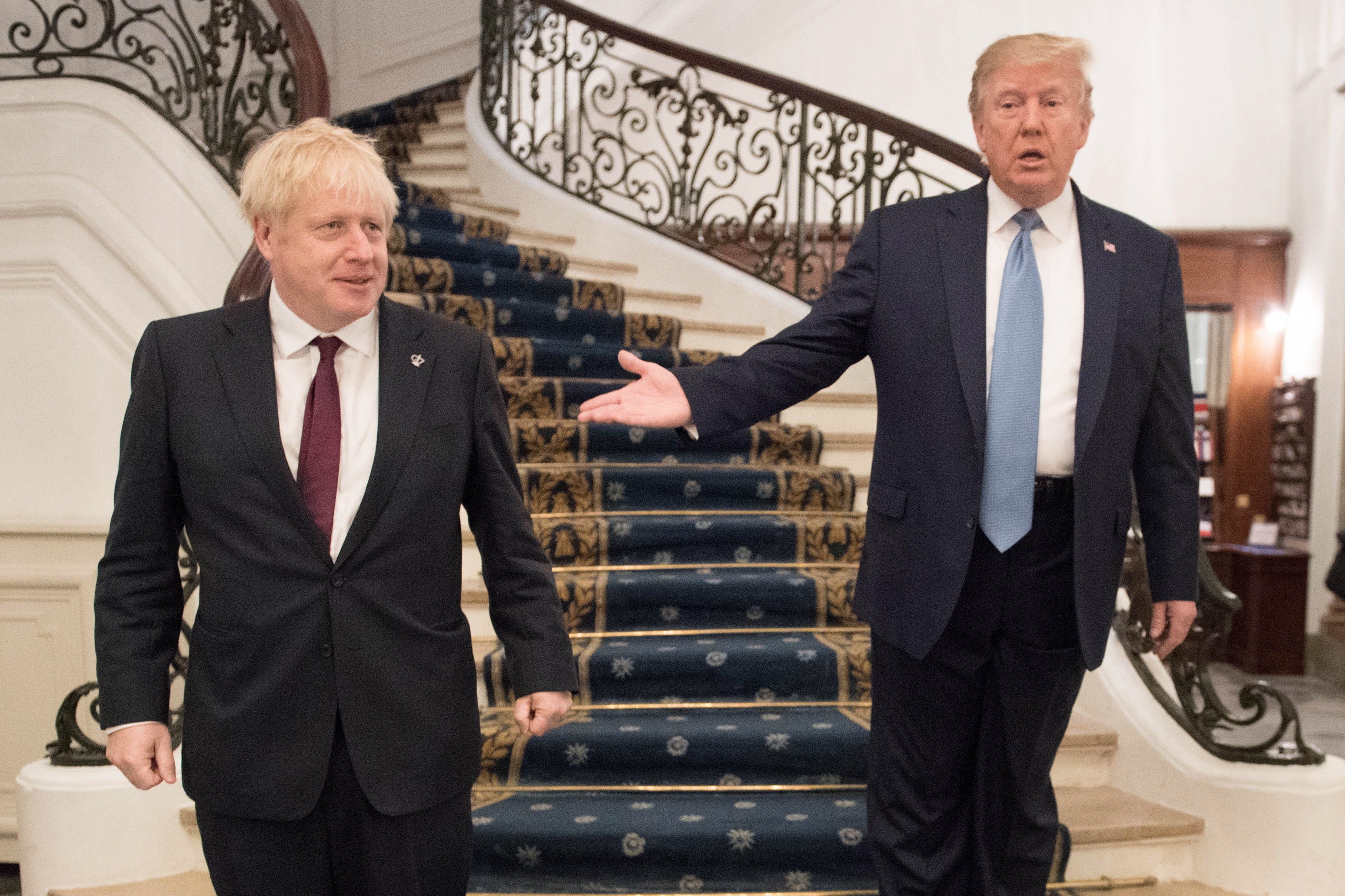Trump promet a Jonhson "un gran acord comercial" si fa efectiu el Brexit