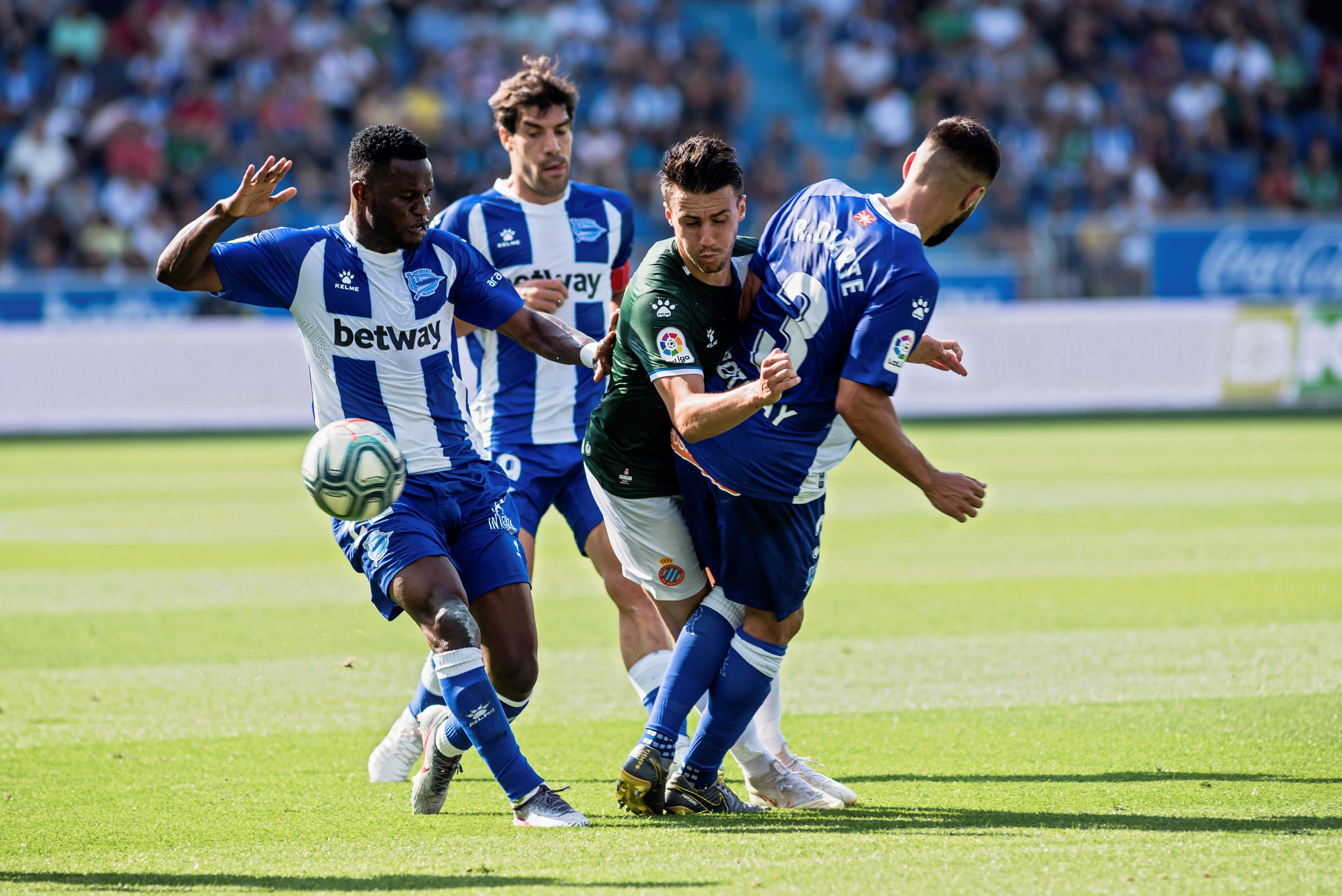 Un Espanyol inofensivo no pasa del empate en Vitoria (0-0)