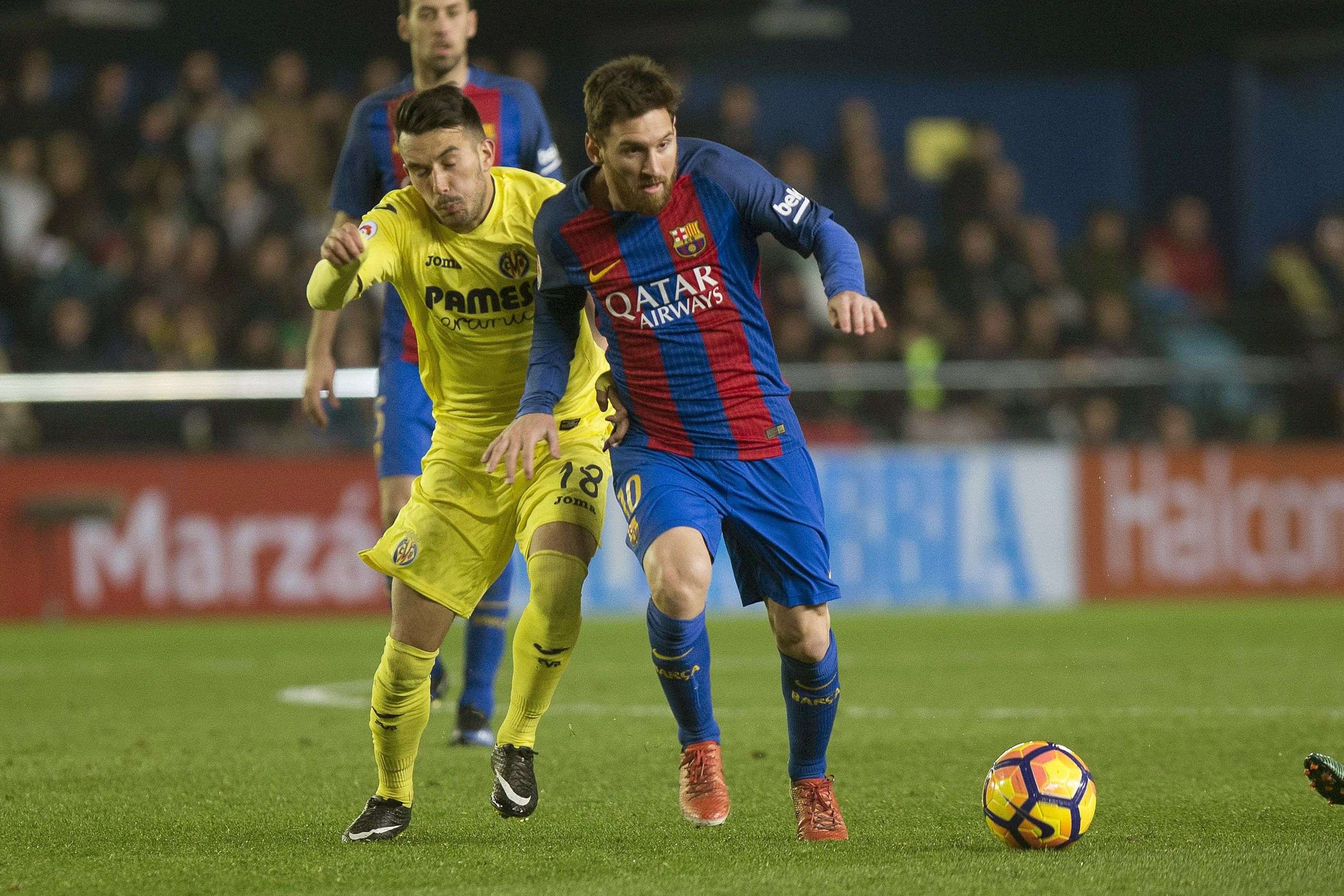Messi, 'the best', rompe la cerámica (1-1)