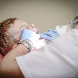 DENTISTA - FACUA DENTISTA - FACUA