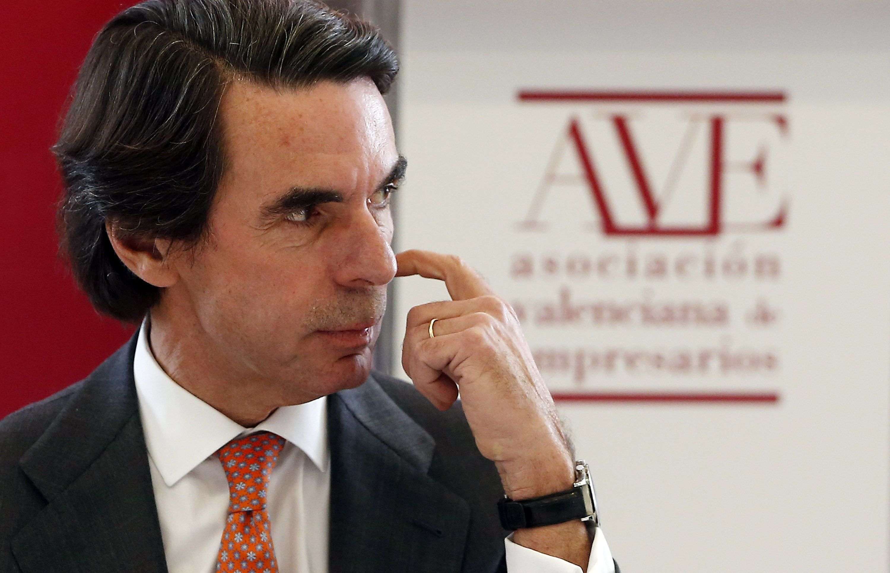 El consejo de Aznar a Rajoy: suspender la autonomía a Catalunya