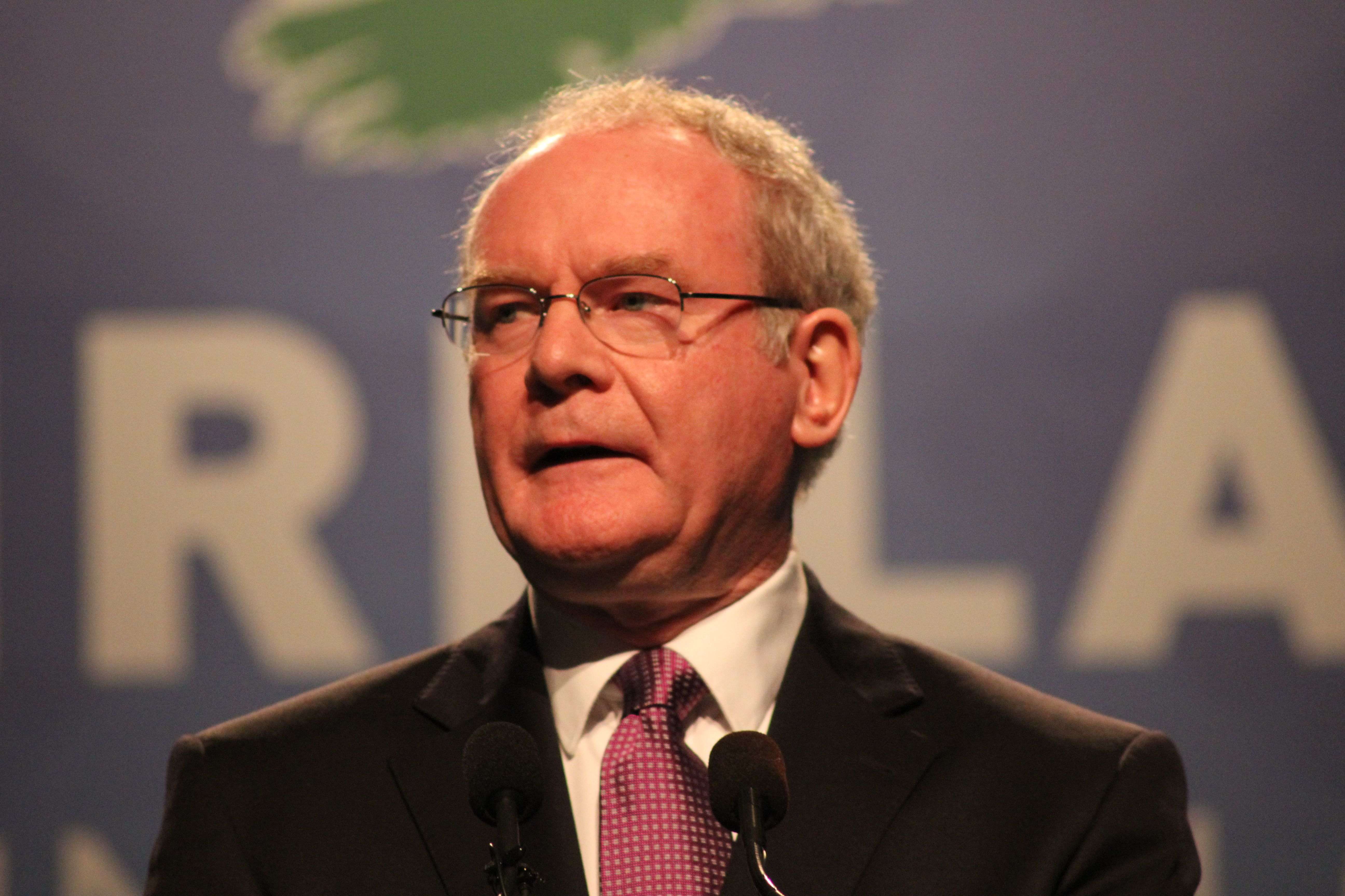 Martin McGuinnes dimiteix del Govern nord-irlandès i crida a convocar eleccions