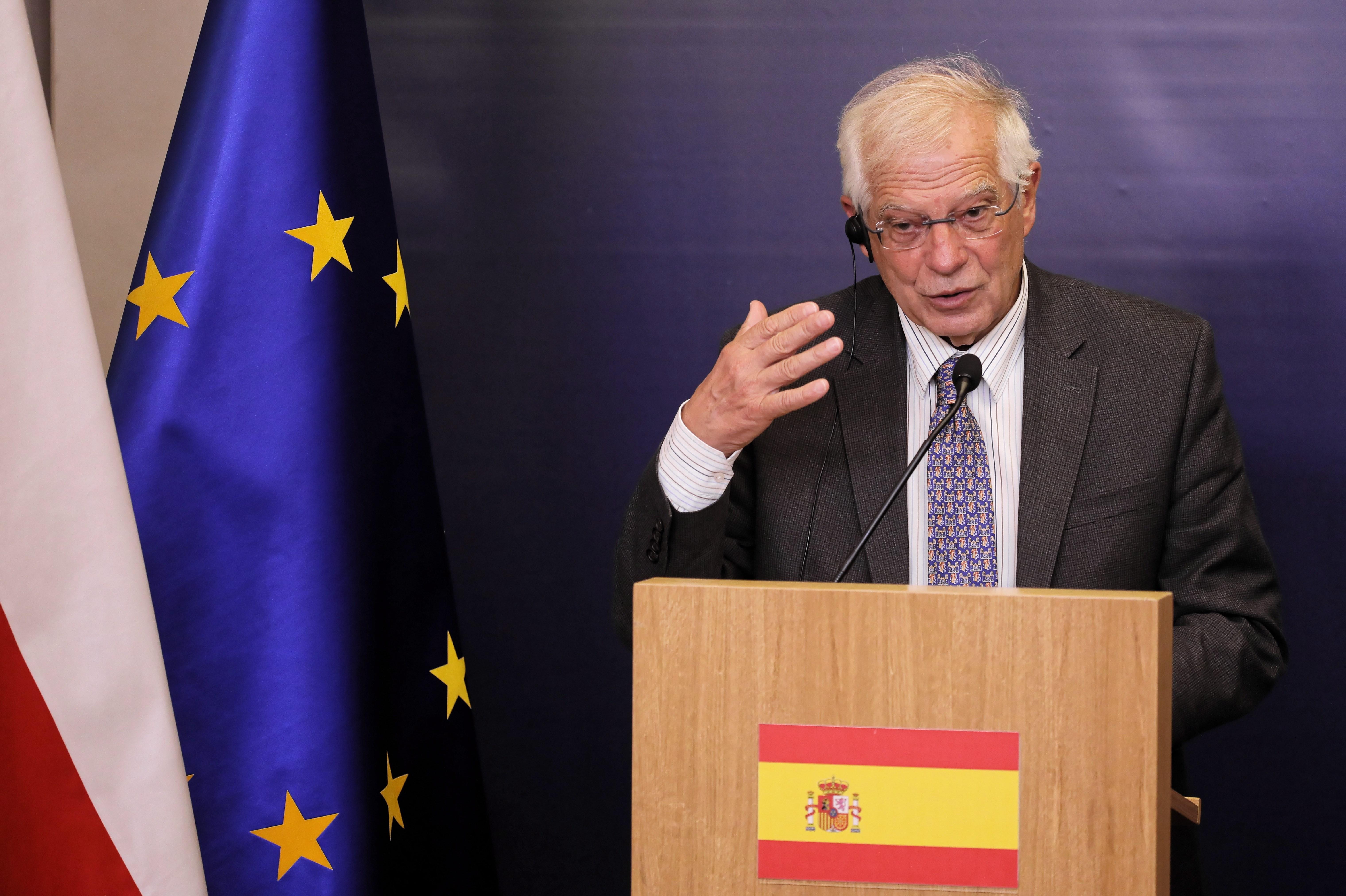 Borrell dice que los 52 diputados franceses "ignoran la realidad de España"