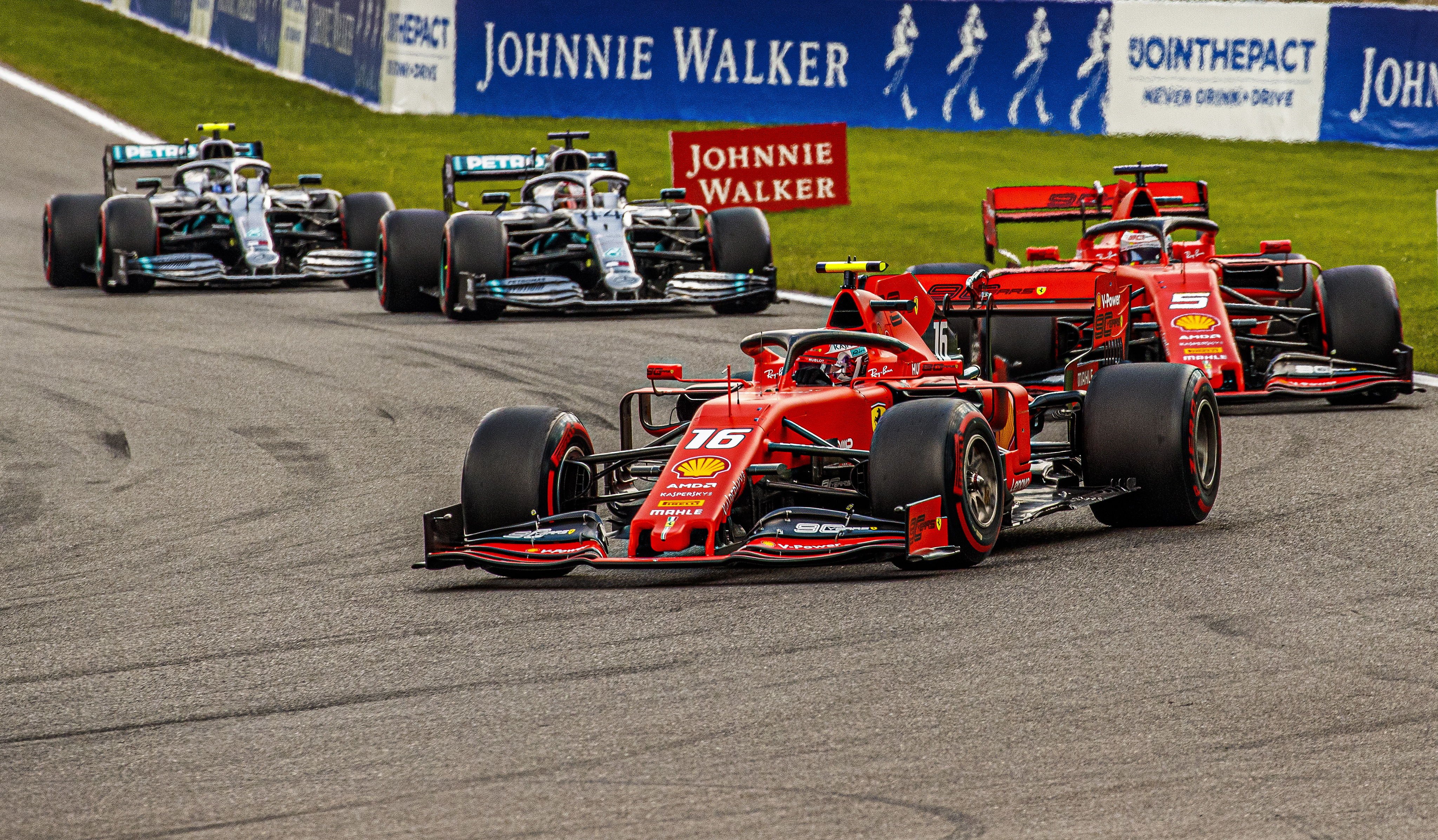 Leclerc gana por primera vez en la Fórmula 1