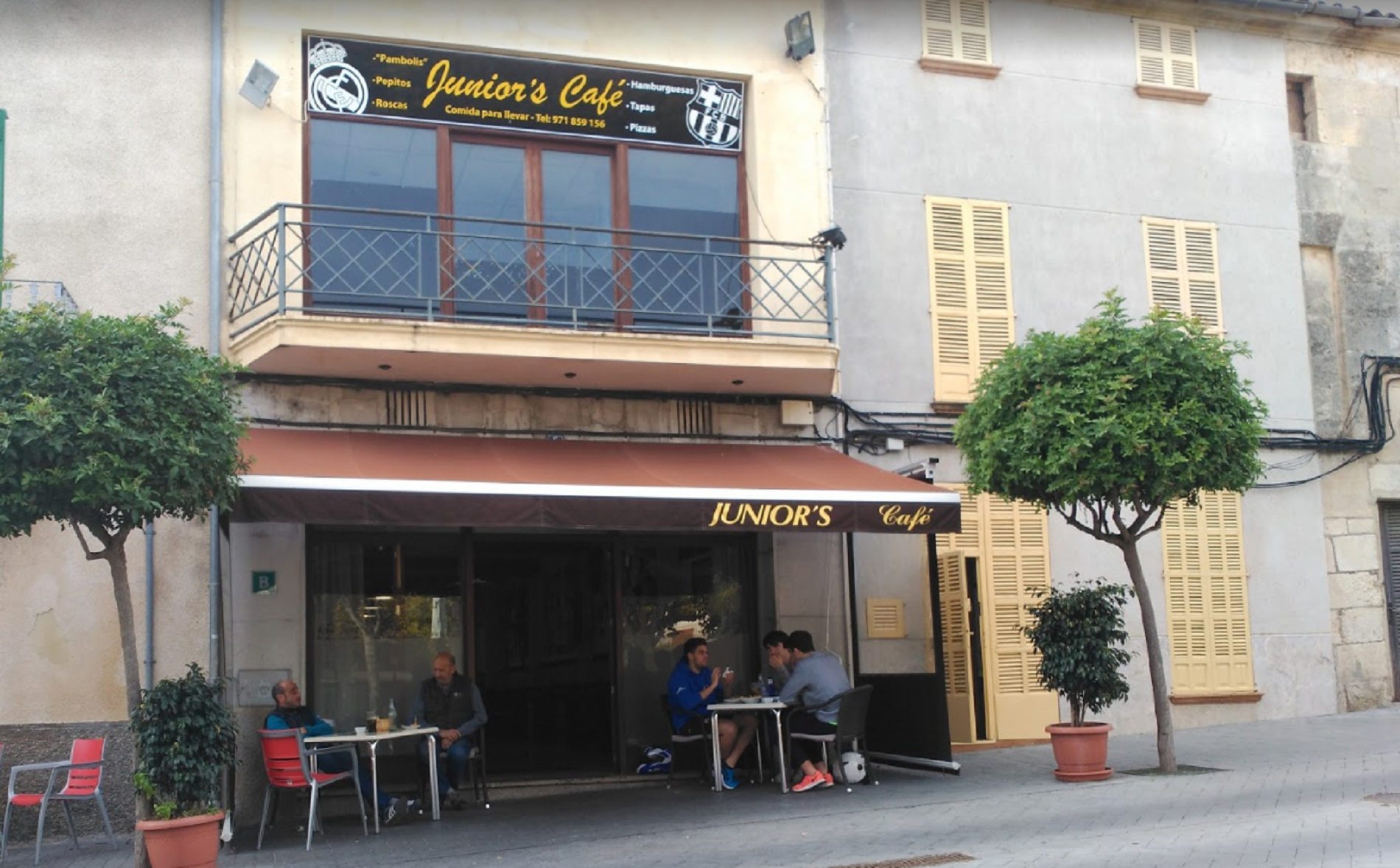 Un camarero amenaza a un cliente por hablar en catalán en Mallorca