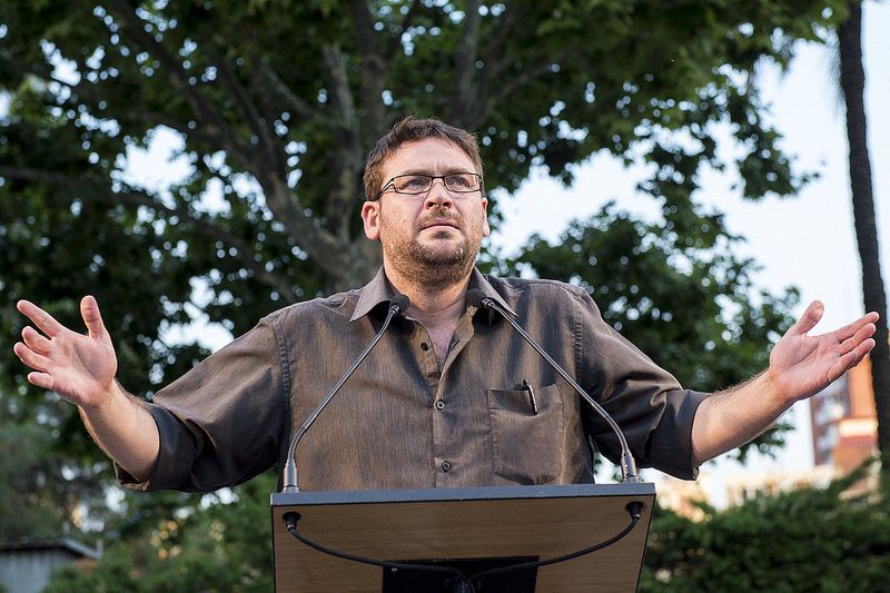 Los 'podemitas' catalanes no se fían de Colau