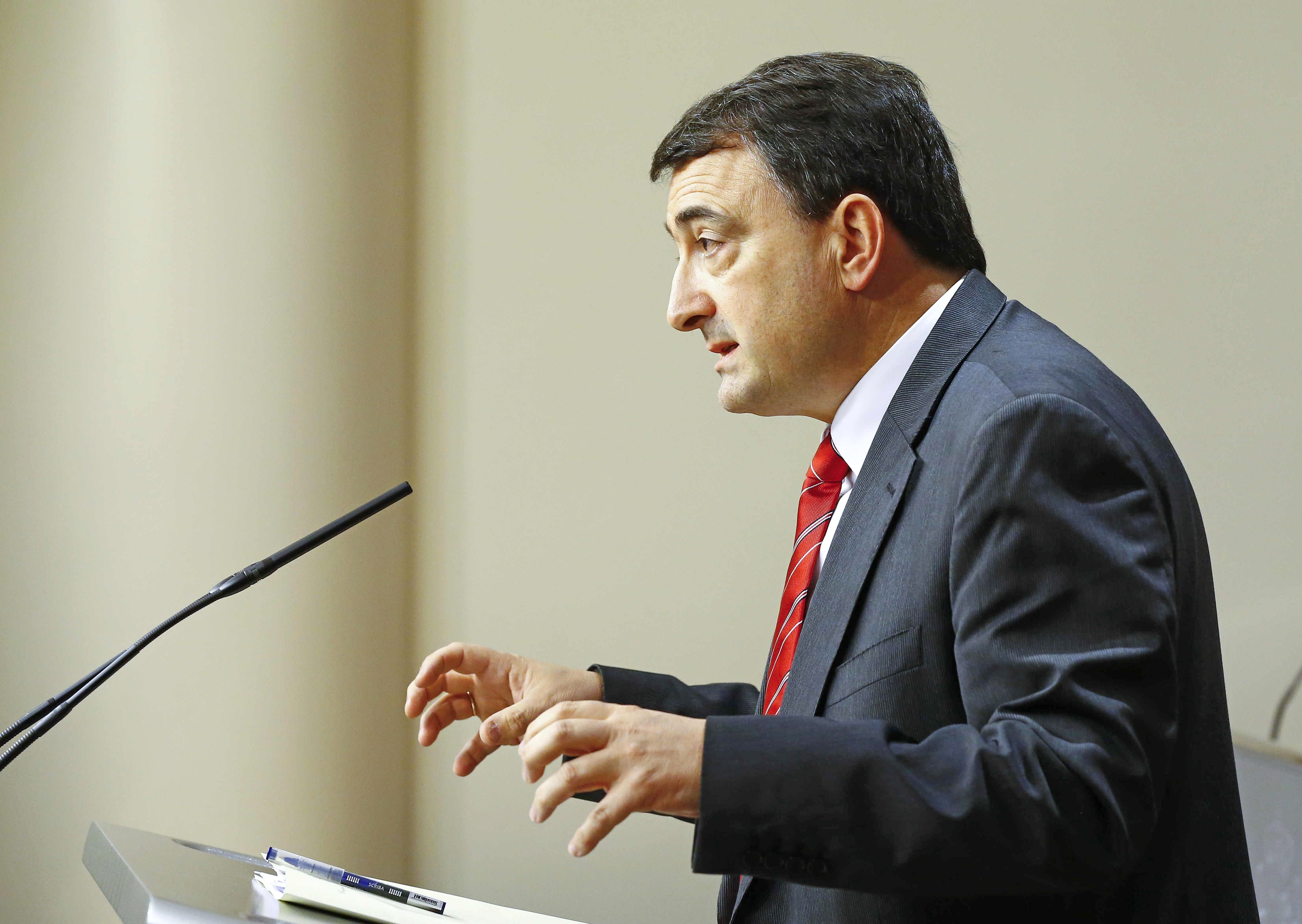 El PNV quiere un acuerdo bilateral para investir a Sánchez