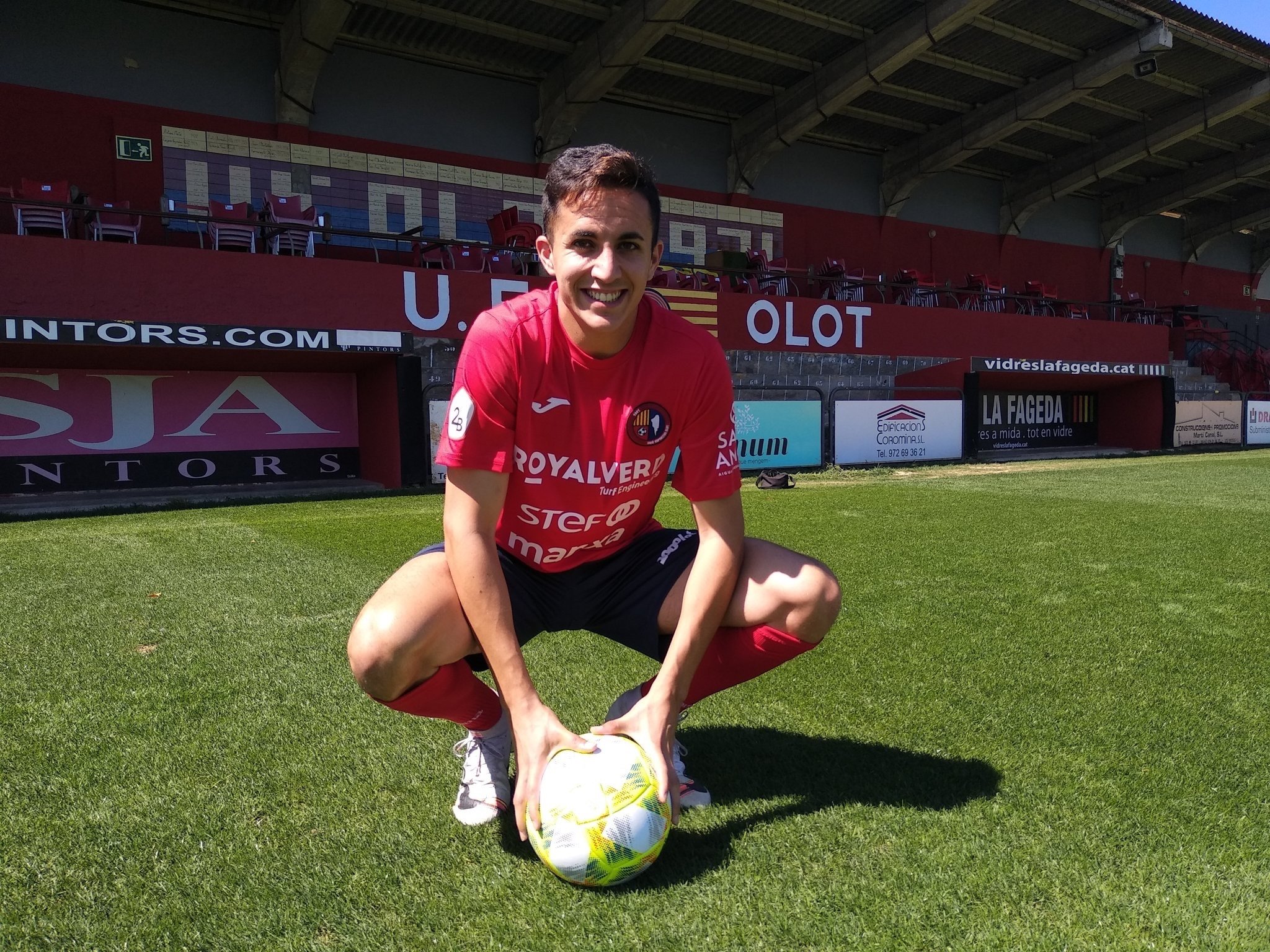 L’Olot tanca la plantilla amb l’arribada del polivalent lateral José Antonio Soler