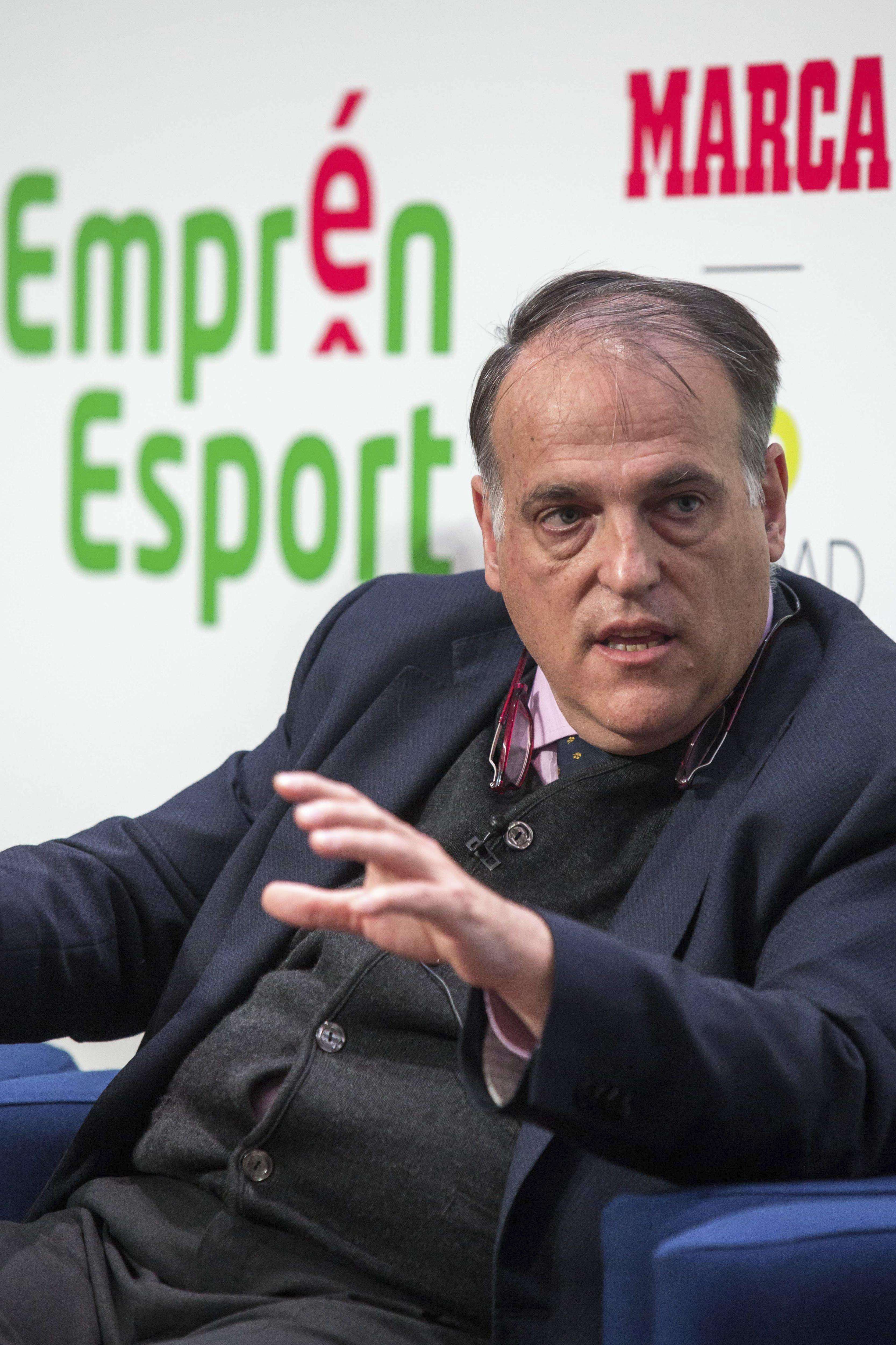 Tebas asiste a la manifestación de Barcelona a favor de la unidad