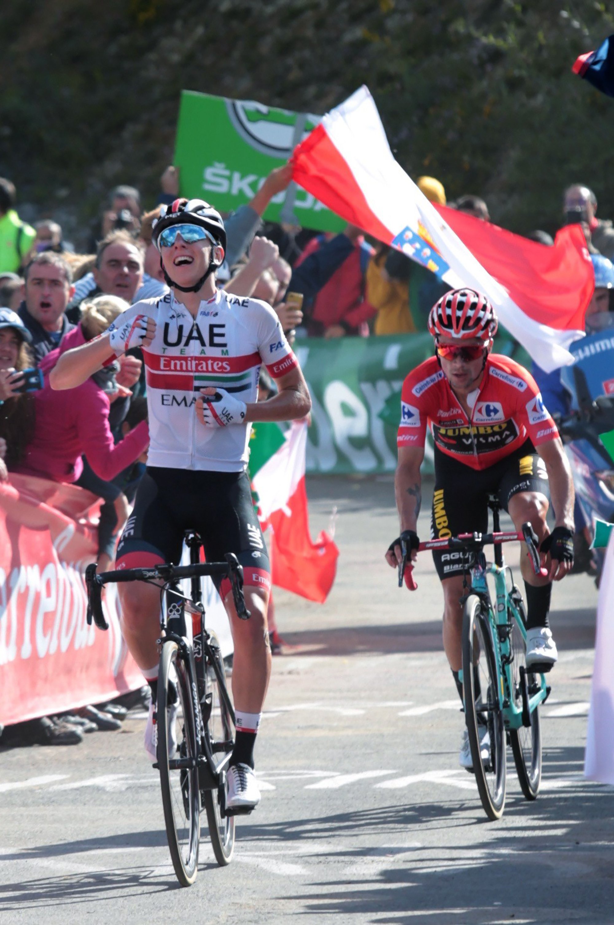 Festival esloveno en la Vuelta: Pogacar gana la decimotercera etapa y Roglic es más líder